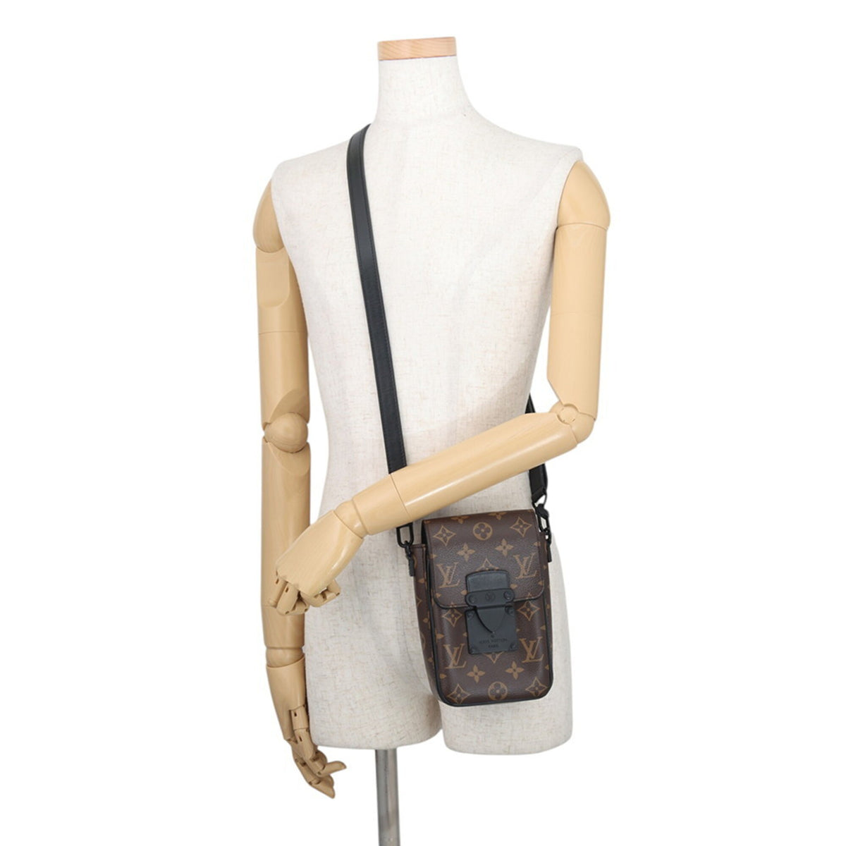 Louis Vuitton Monogram Macassar Black Monogram Macassar Noir Handbag Shoulder Bag (Pre-Owned)