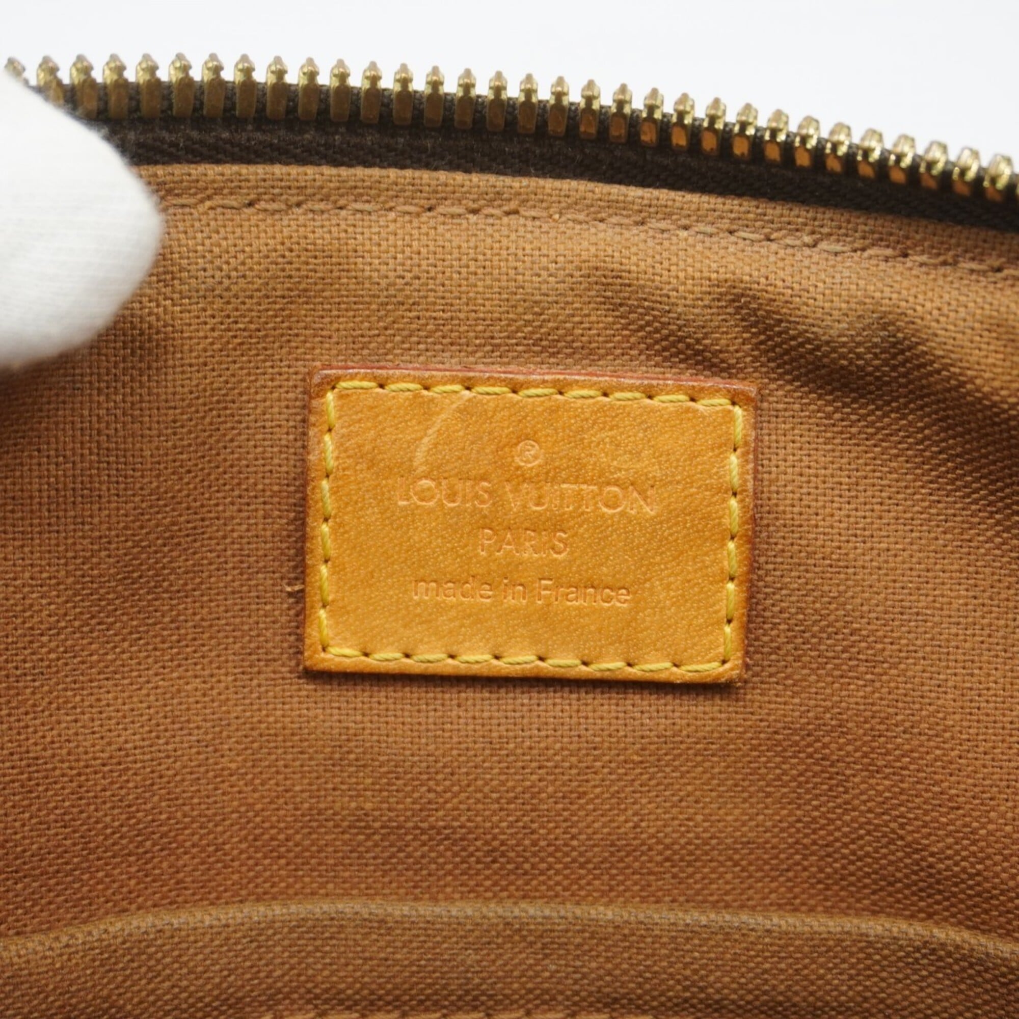 Louis Vuitton Brown Handbag (Pre-Owned)