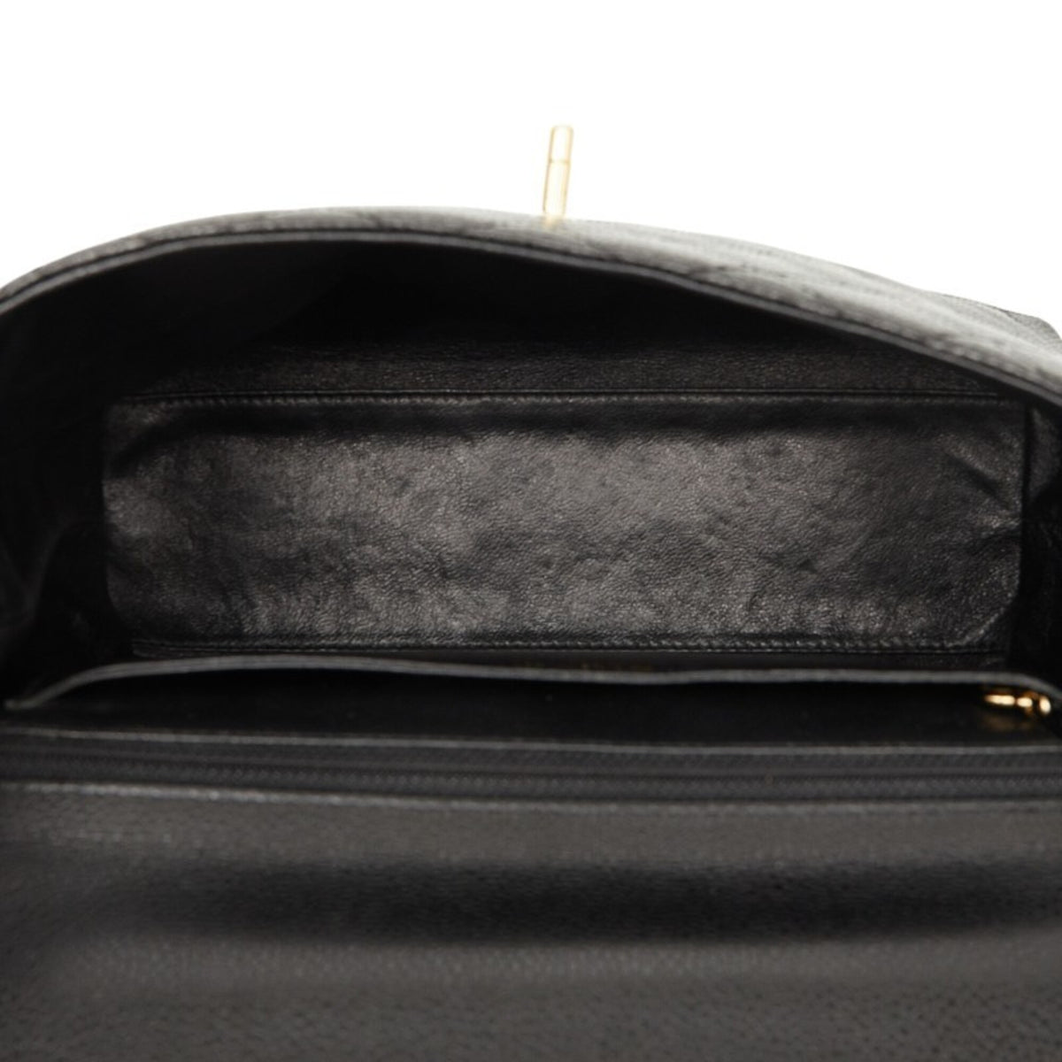 Chanel Black Grained Calfskin Handbag (Pre-Owned)