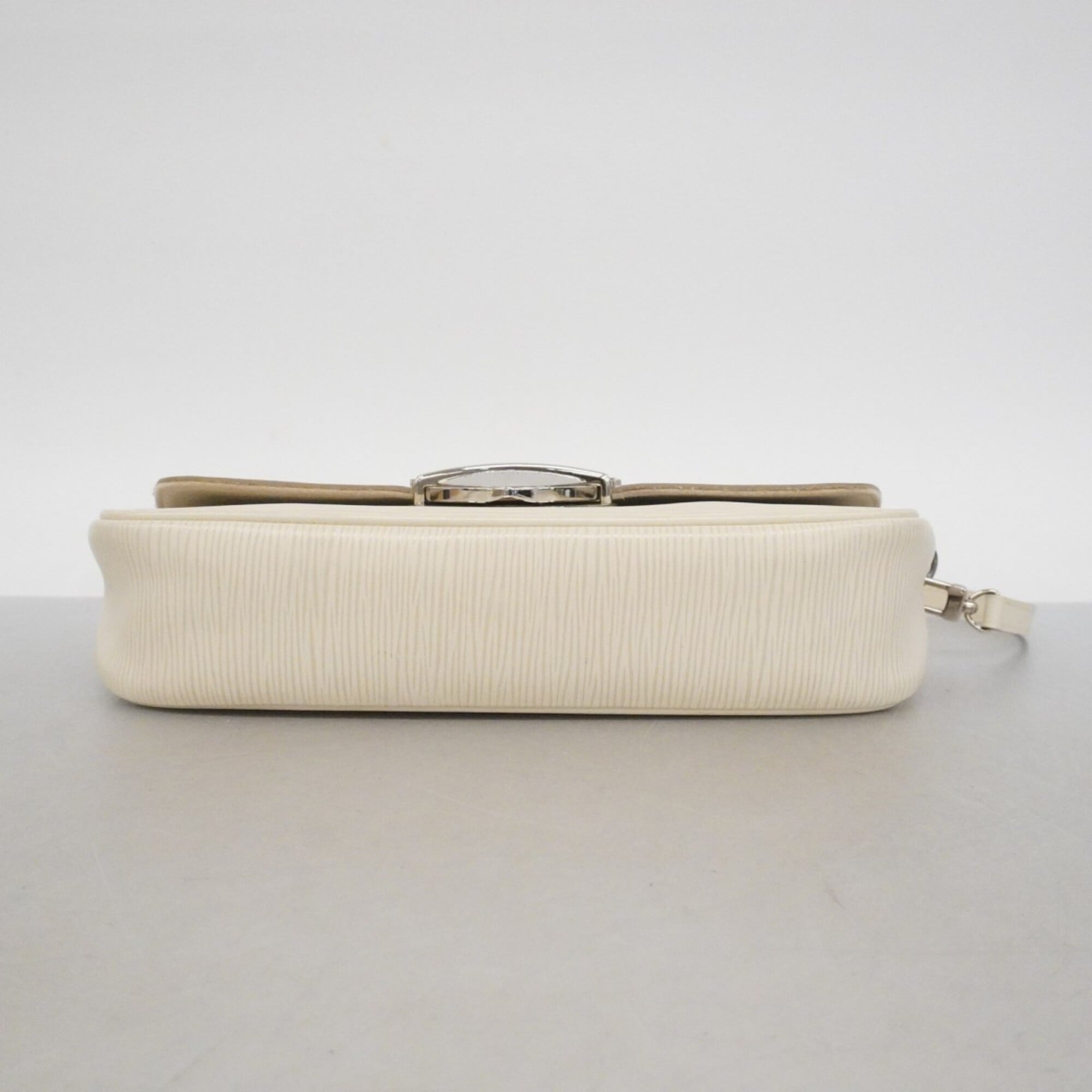 Louis Vuitton Lv Off White Shoulder Bag (Pre-Owned)