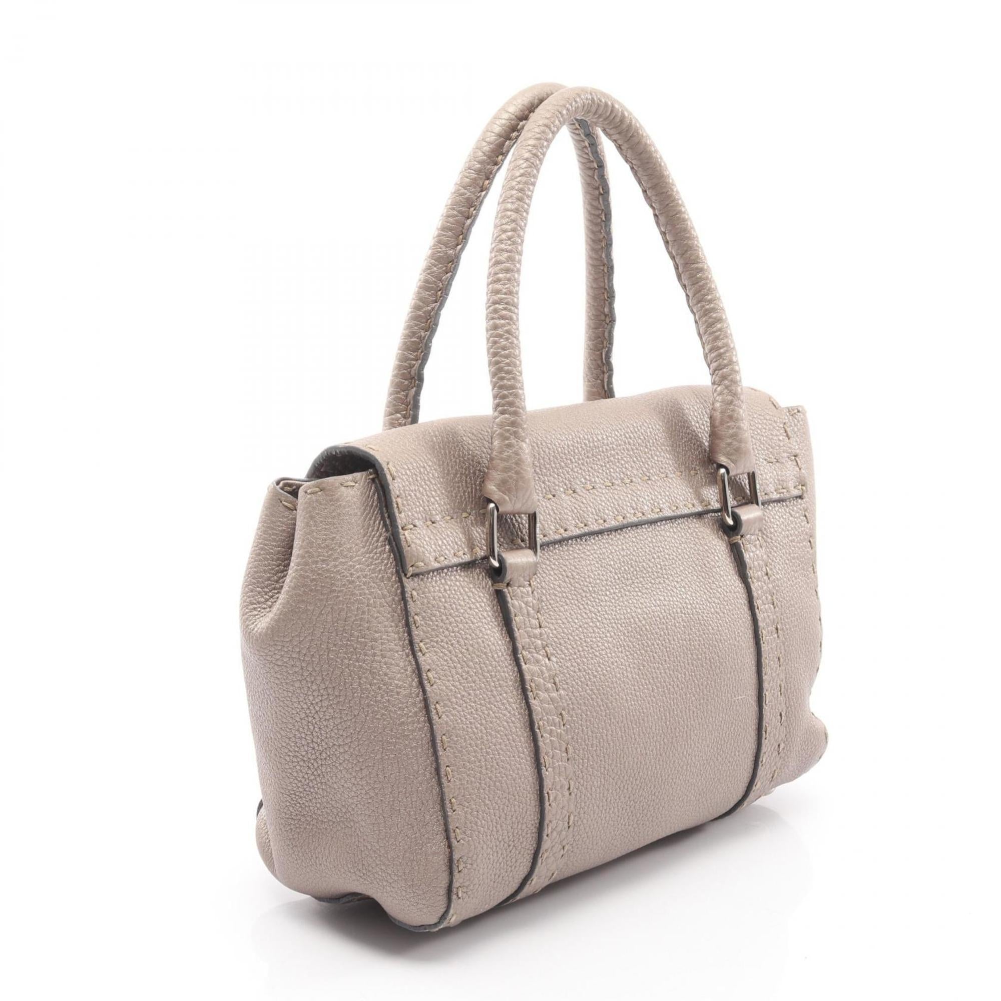Fendi Beige Leather Handbag (Pre-Owned)