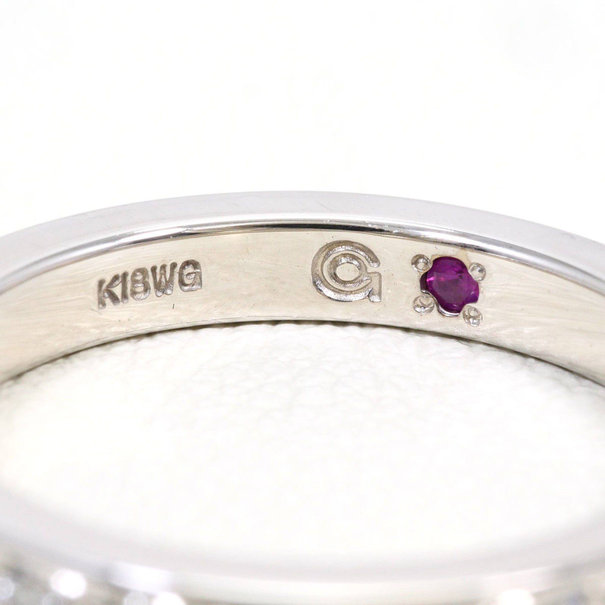 Unbranded White Gold White Gold (18K) Band Ring (Pre-Owned)
