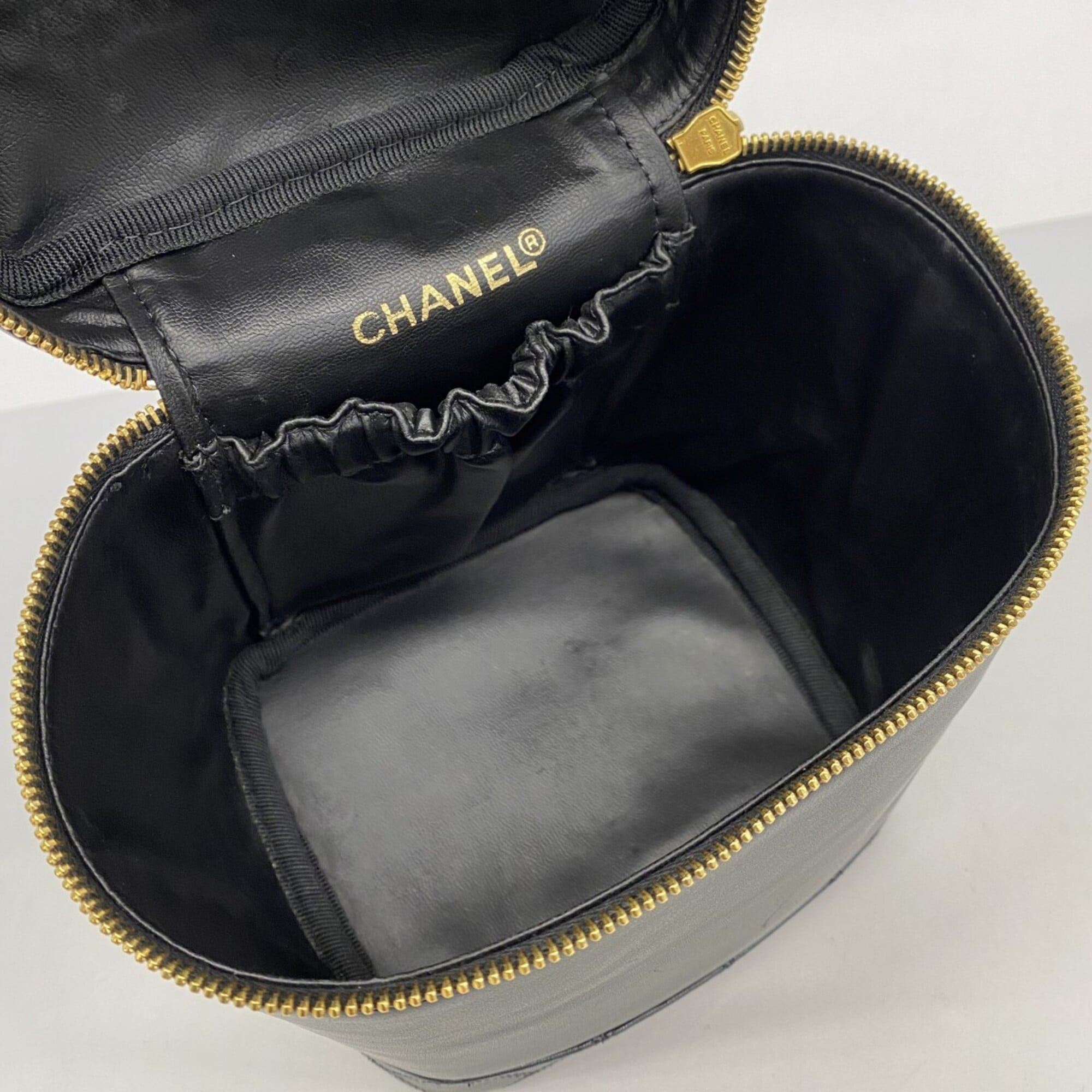 Chanel Black Leather Vanity Bag (Pre-Owned)
