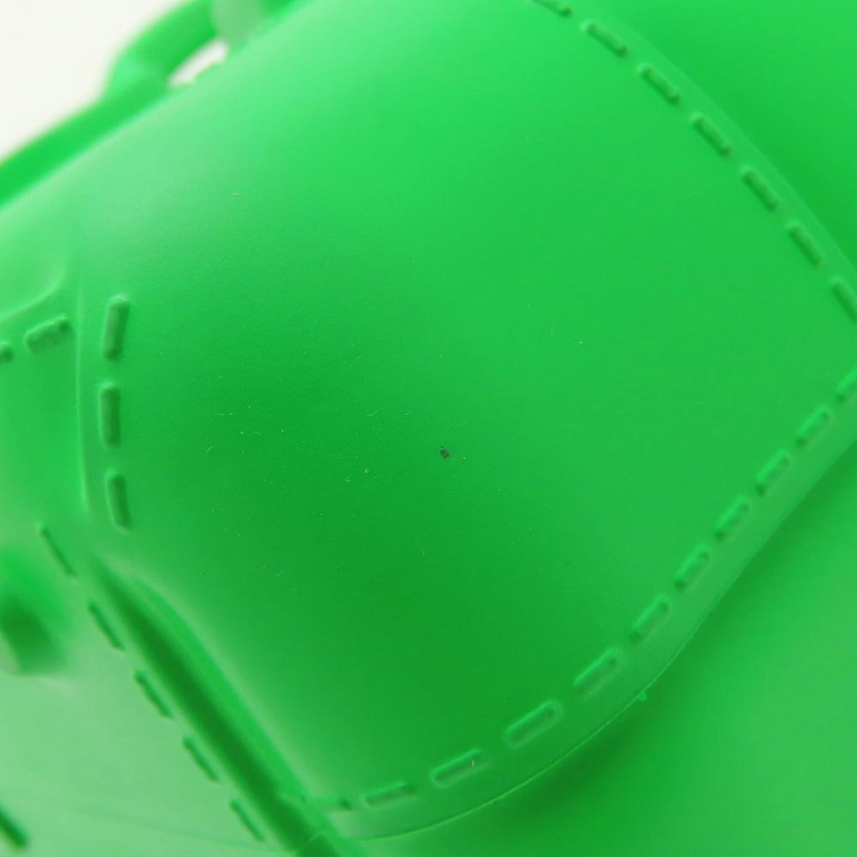 Bottega Veneta Green Rubber Handbag (Pre-Owned)