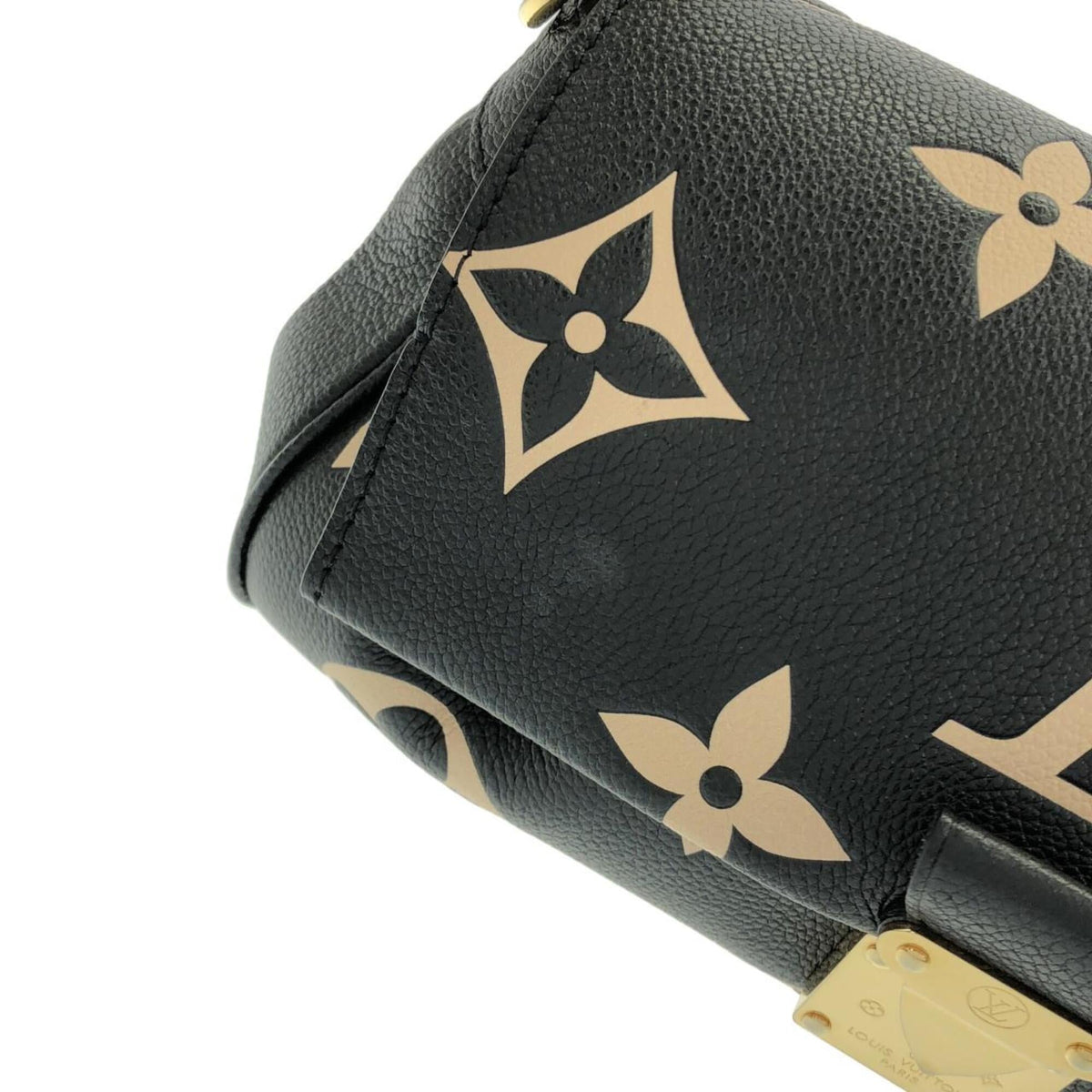 Louis Vuitton Beige Black Leather Shoulder Bag (Pre-Owned)