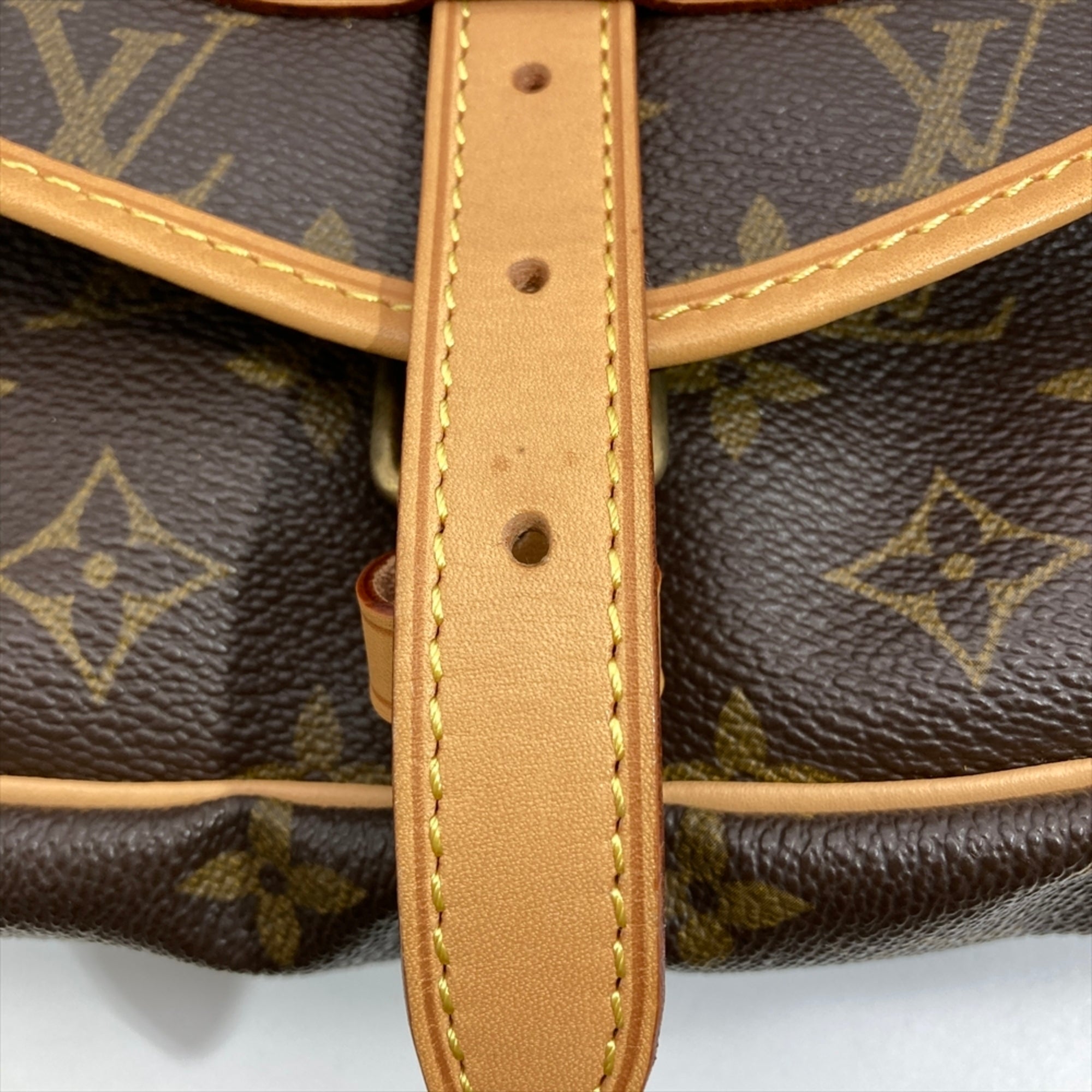 Louis Vuitton Brown Monogram Canvas Shoulder Bag (Pre-Owned)