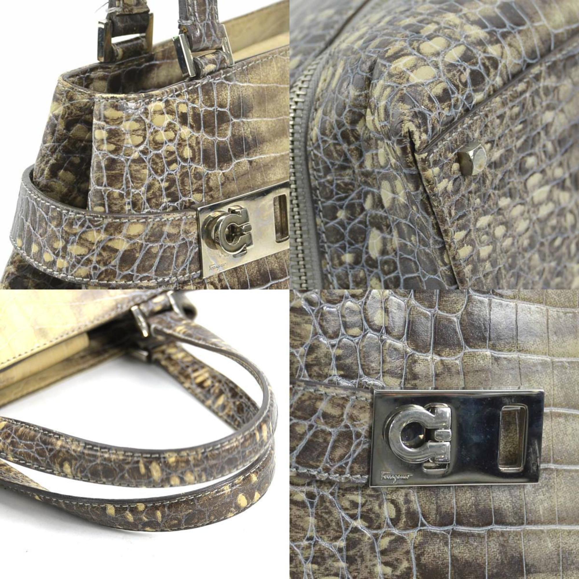 Salvatore Ferragamo Beige Gray Leather Handbag (Pre-Owned)