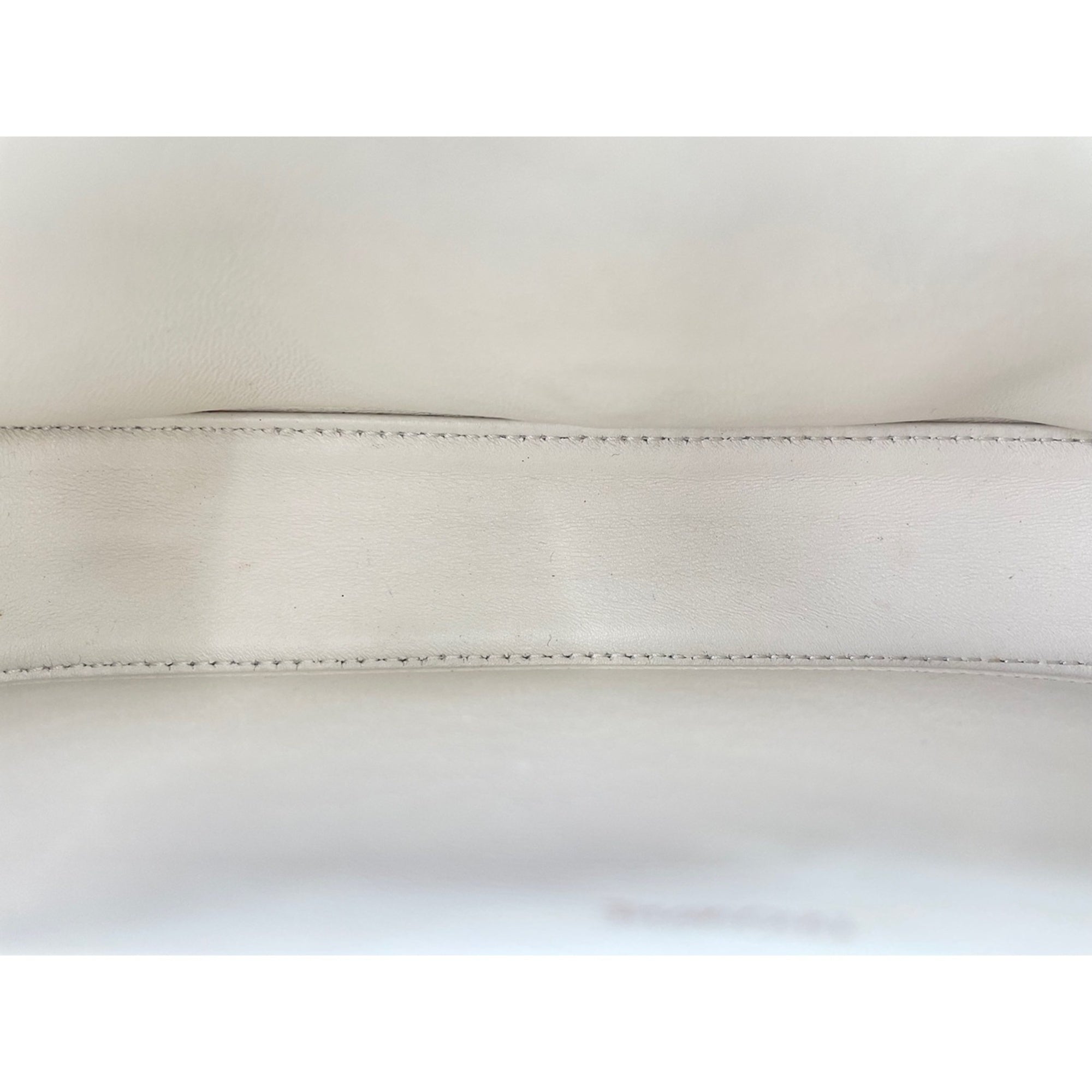 Celine White Shoulder Bag (Pre-Owned)