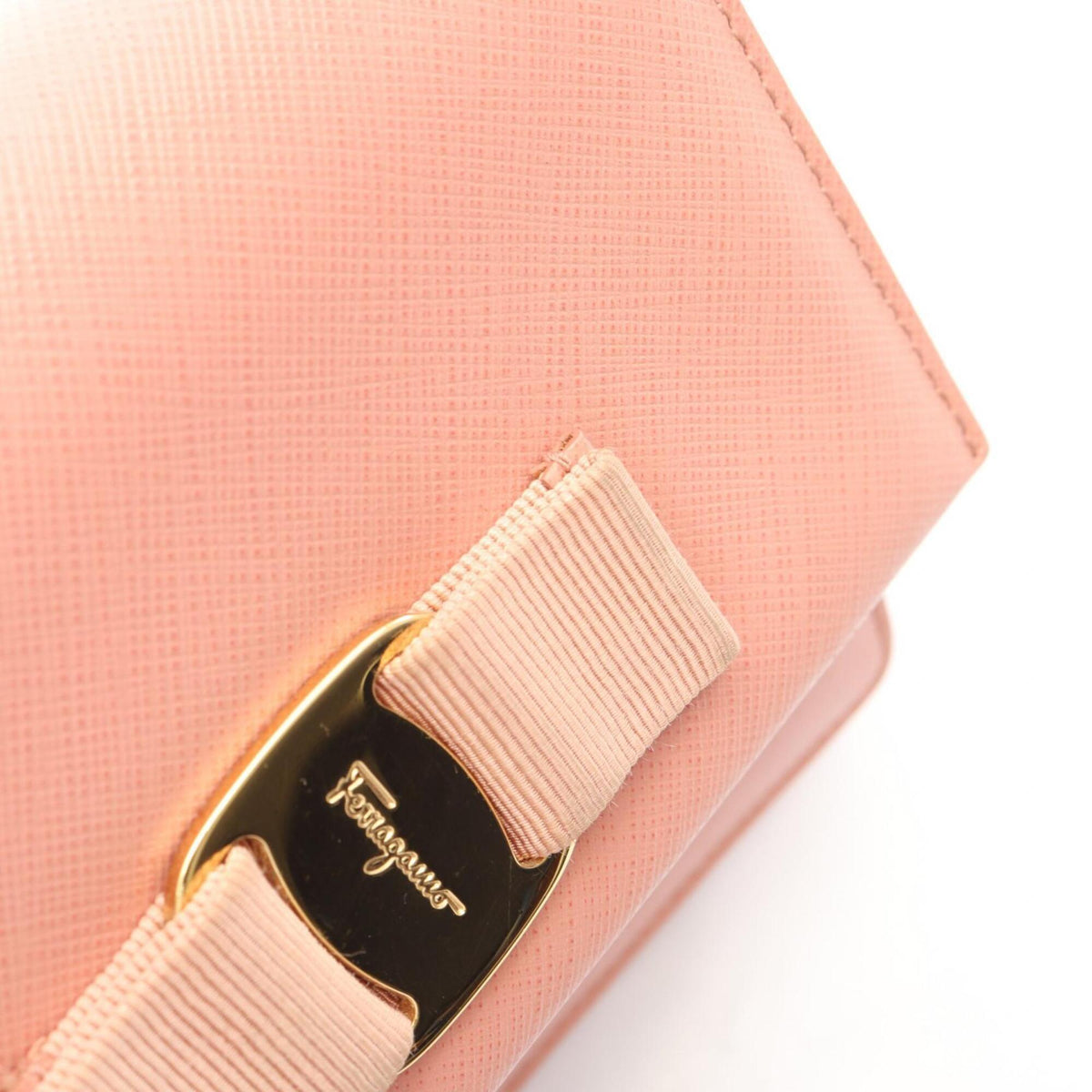 Salvatore Ferragamo Vara Pink Leather Handbag Pochette Shoulder Bag (Pre-Owned)
