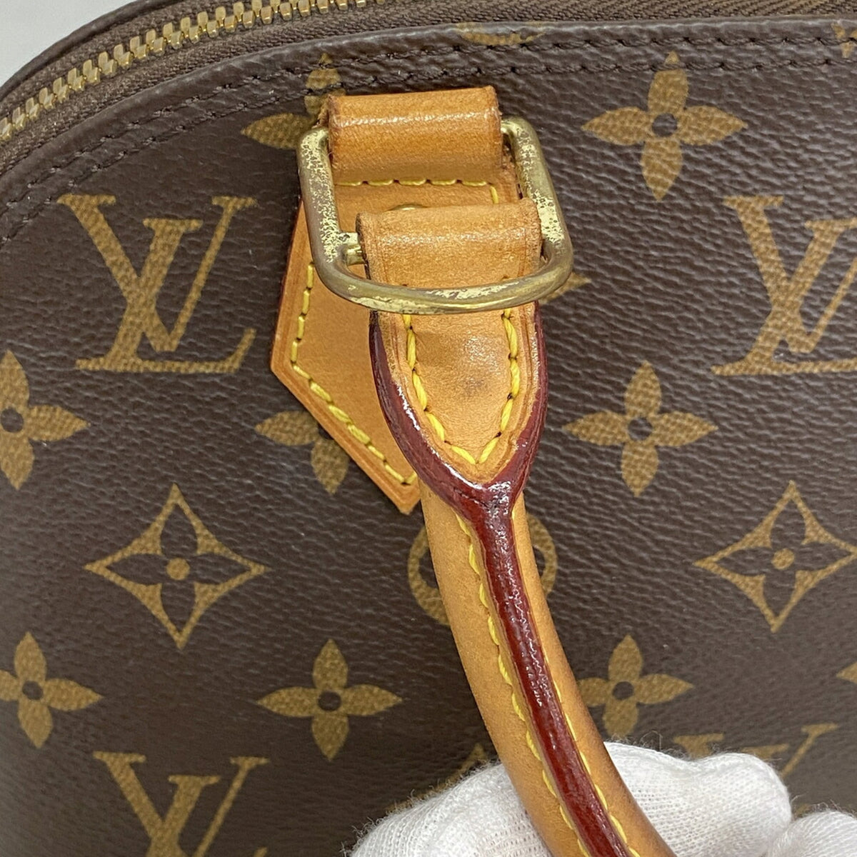 Louis Vuitton Brown Handbag (Pre-Owned)
