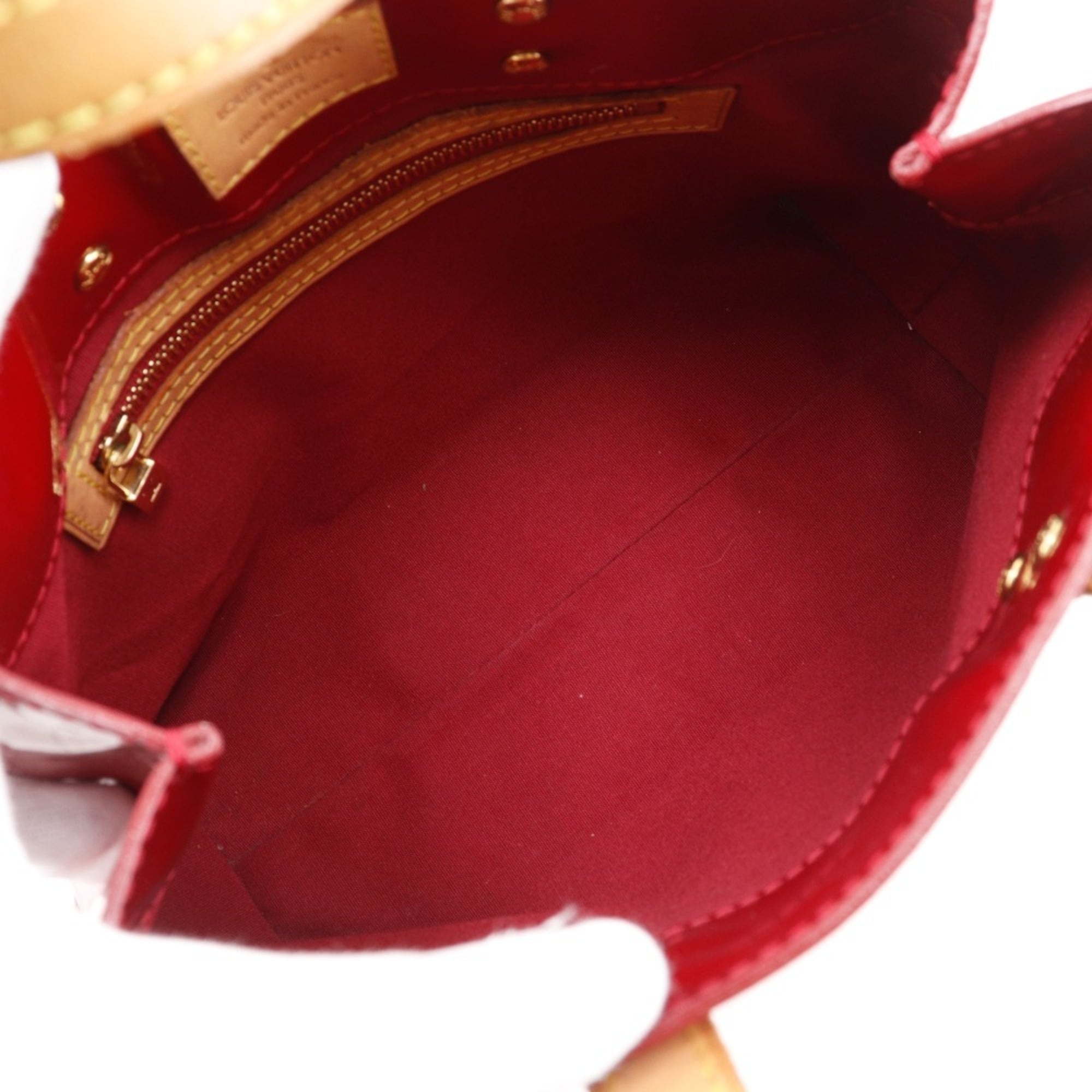 Louis Vuitton Pomme D'amour Red Color Monogram Vernis Handbag (Pre-Owned)