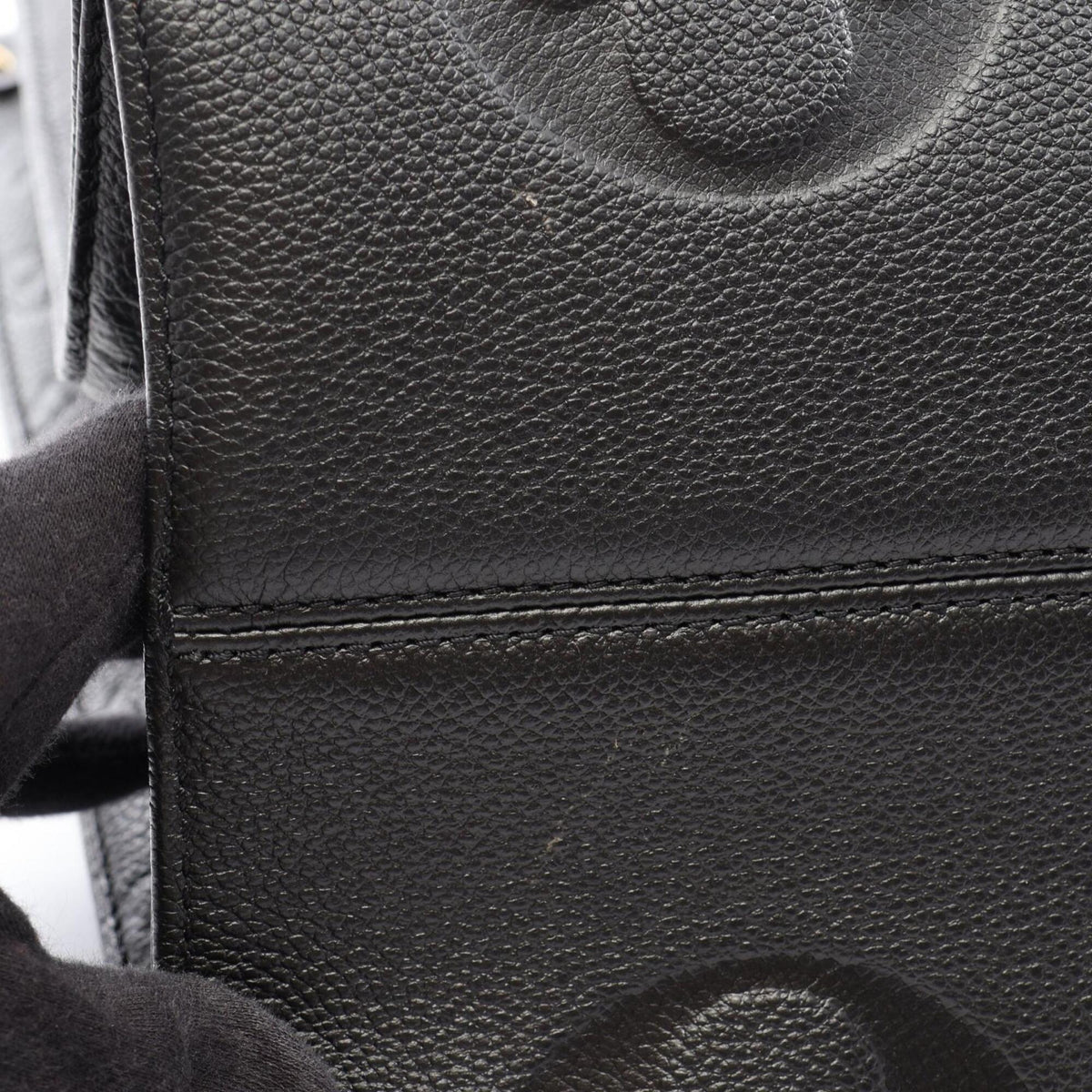 Louis Vuitton Black Leather Handbag Tote Bag (Pre-Owned)