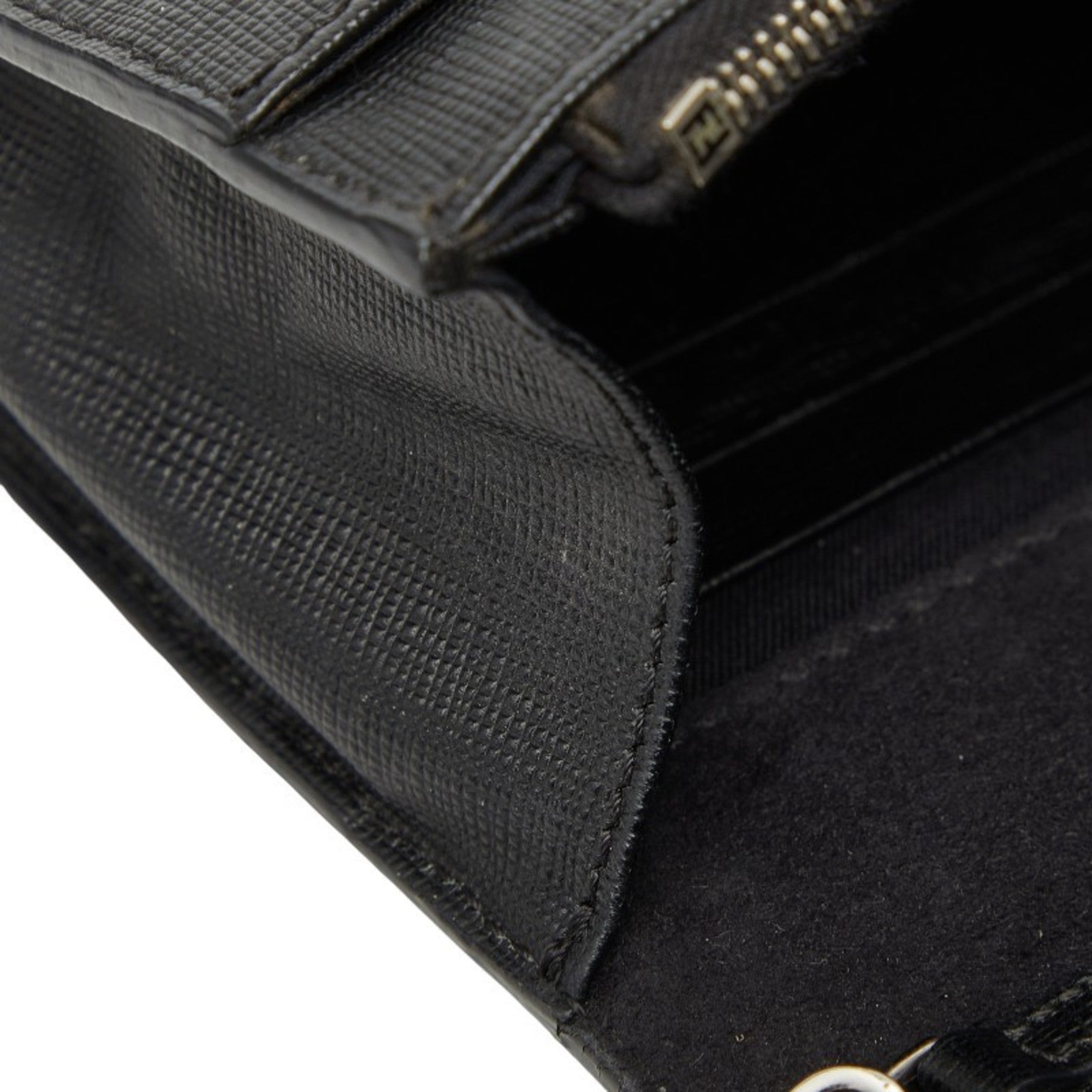 Fendi Black Leather Shoulder Bag (Pre-Owned)