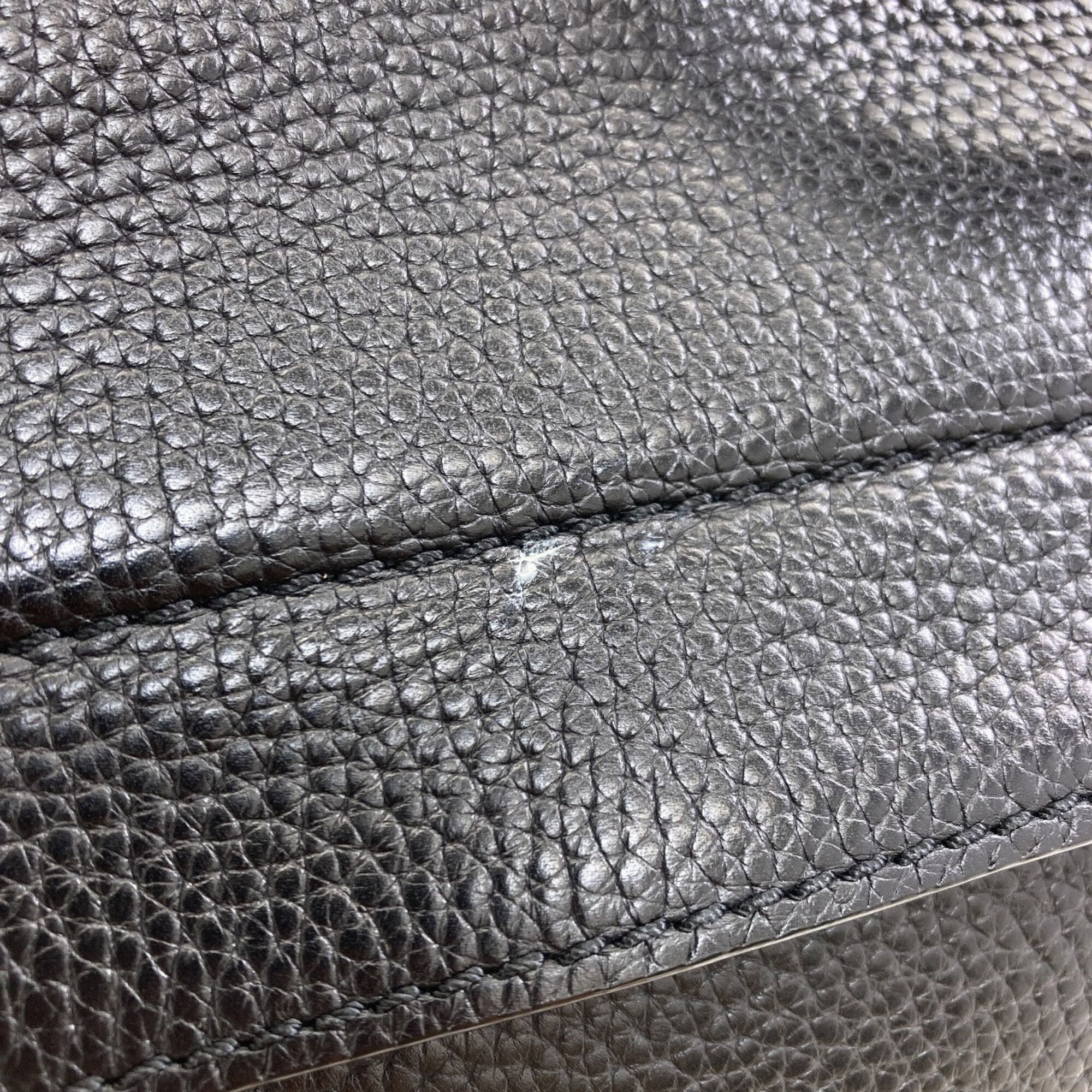 Burberry Black Leather Shoulder Bag (Pre-Owned)