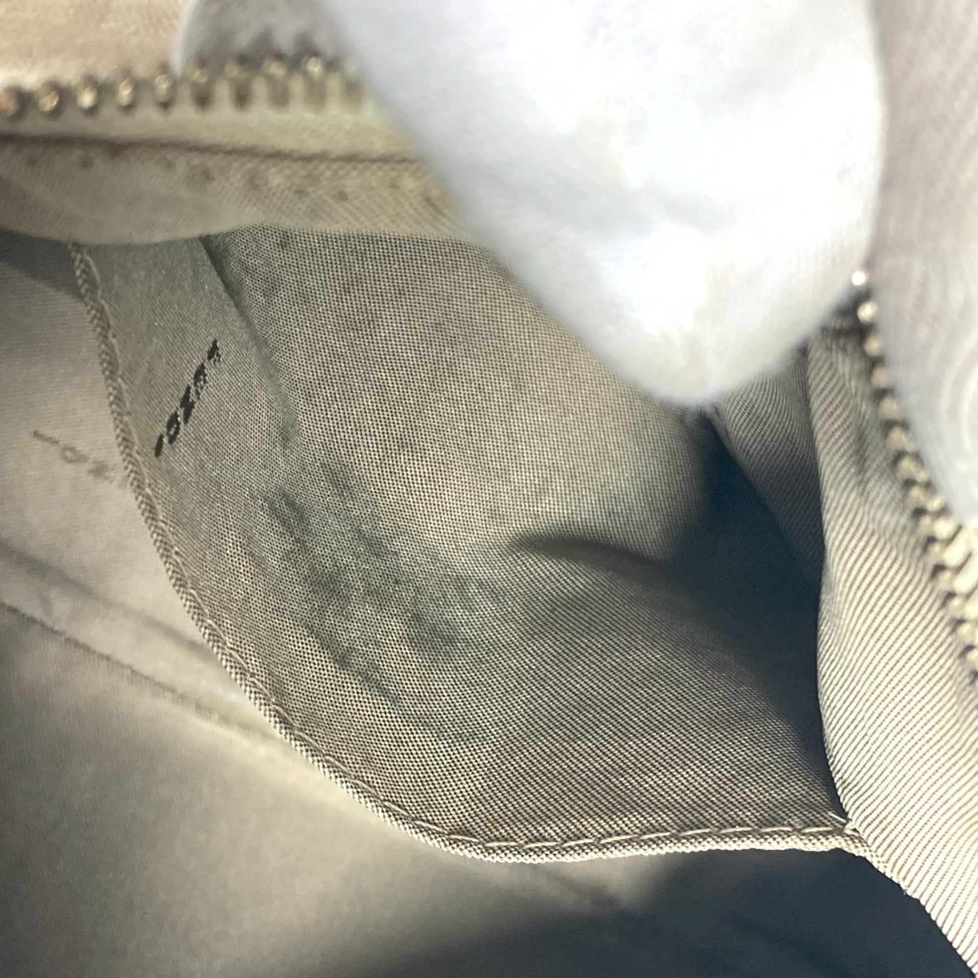 Fendi Beige Leather Canvas Shoulder Bag (Pre-Owned)