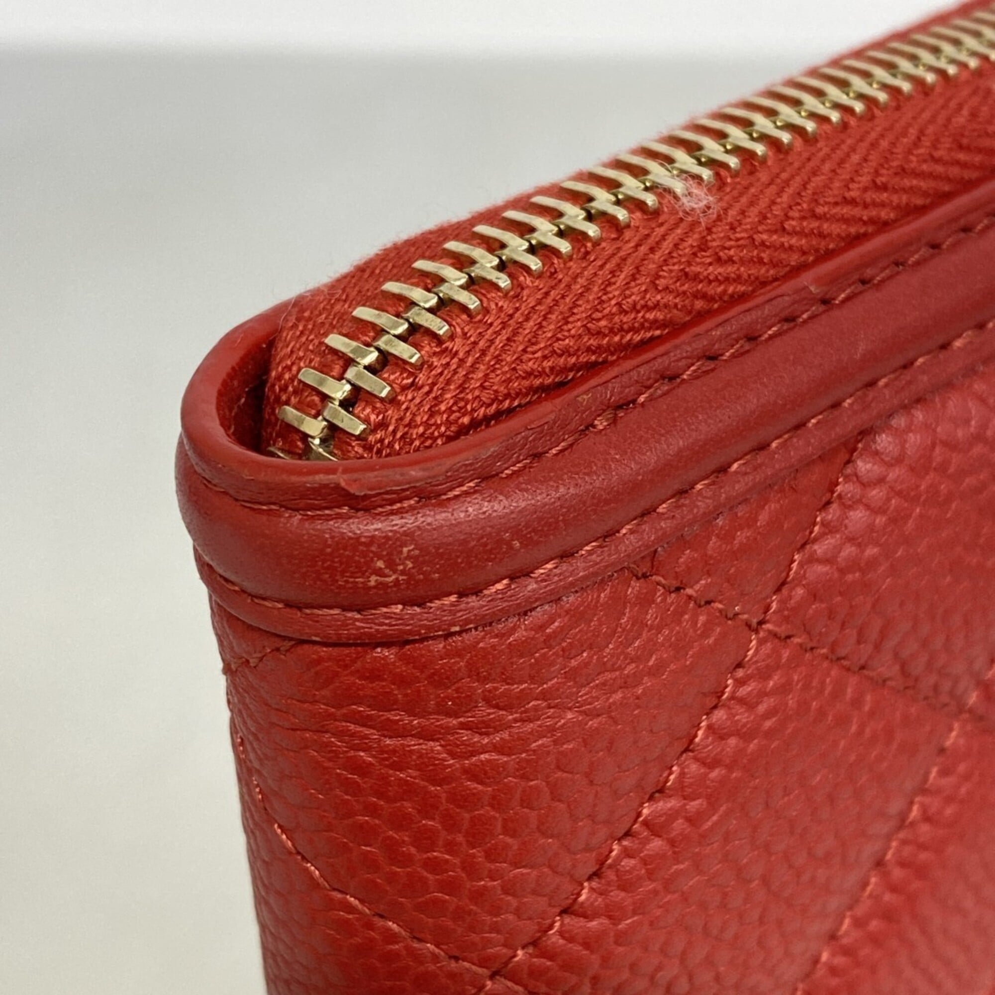 Chanel Red Color Grained Calfskin Long Wallet (Bi-Fold) (Pre-Owned)