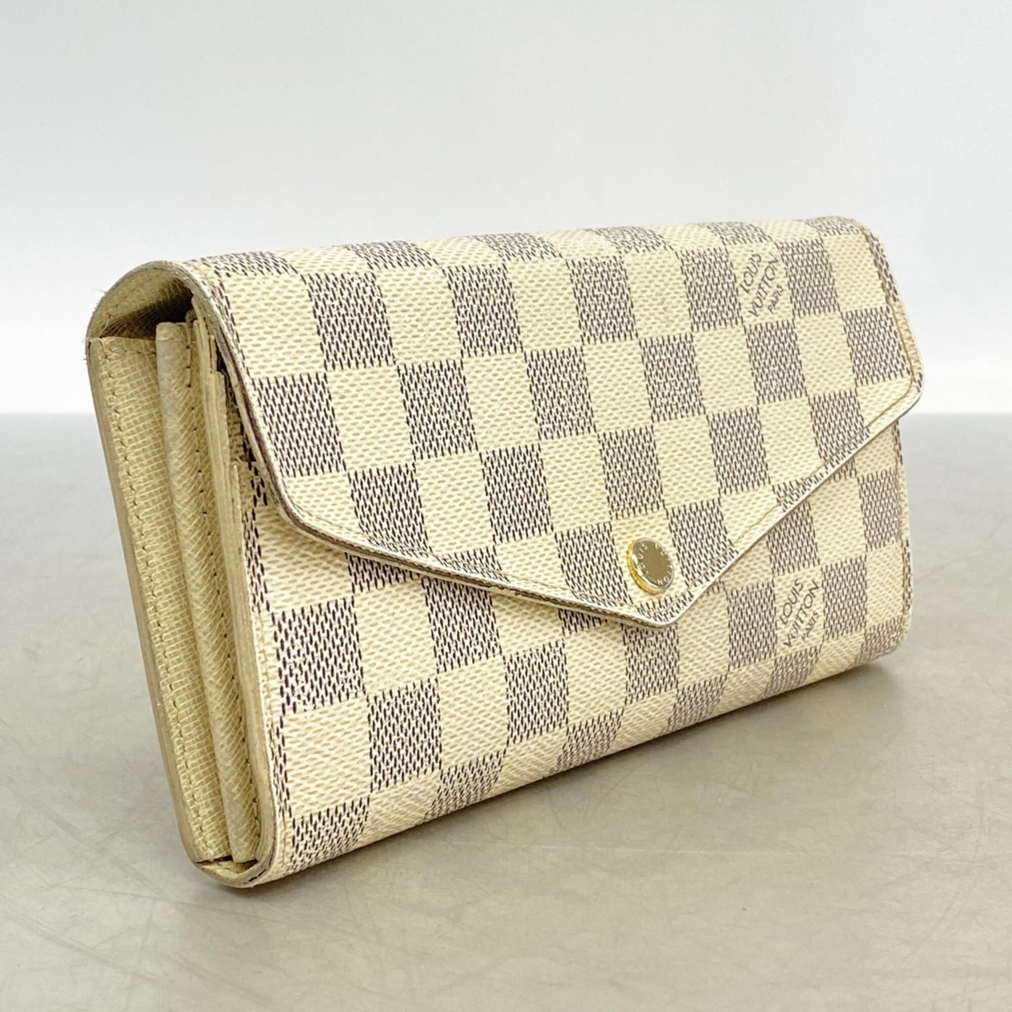 Louis Vuitton White Long Wallet (Bi-Fold) (Pre-Owned)