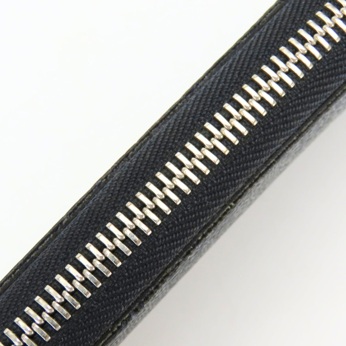 Louis Vuitton Black Gray Damier Graphite Leather Long Wallet (Bi-Fold) (Pre-Owned)