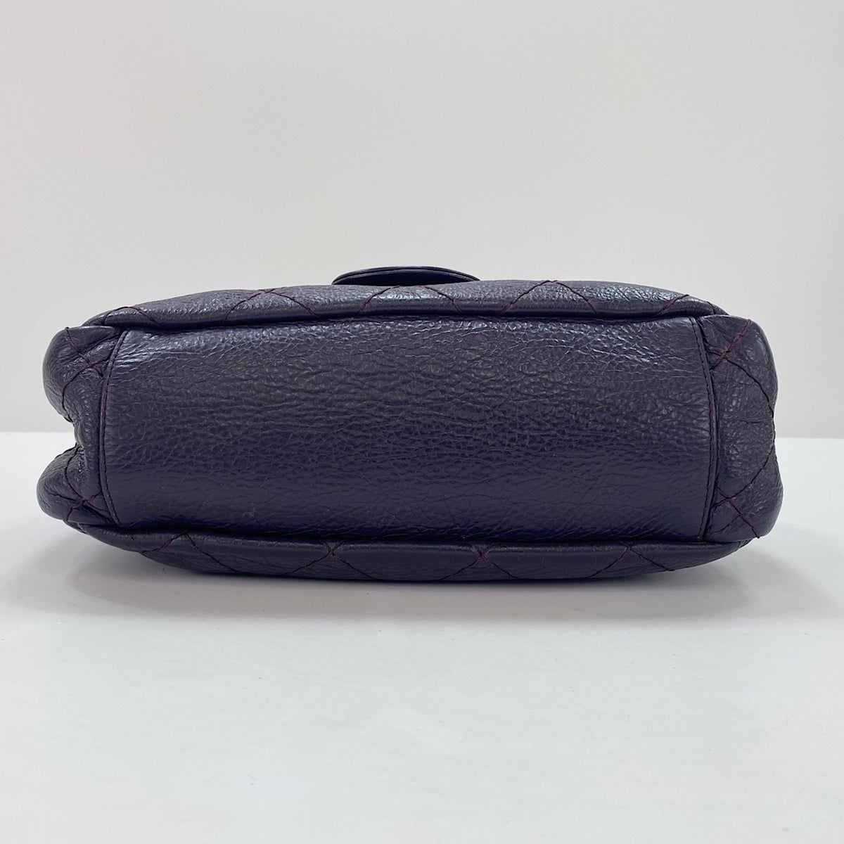 Chanel Purple Shoulder Bag (Pre-Owned)