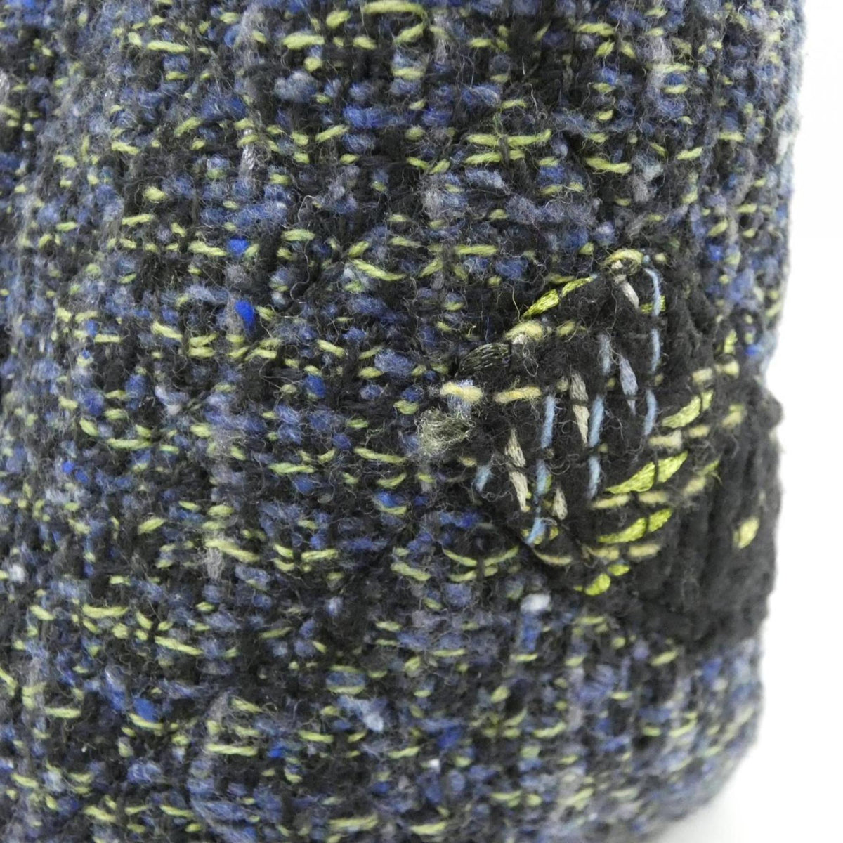 Chanel Navy Tweed Shoulder Bag (Pre-Owned)