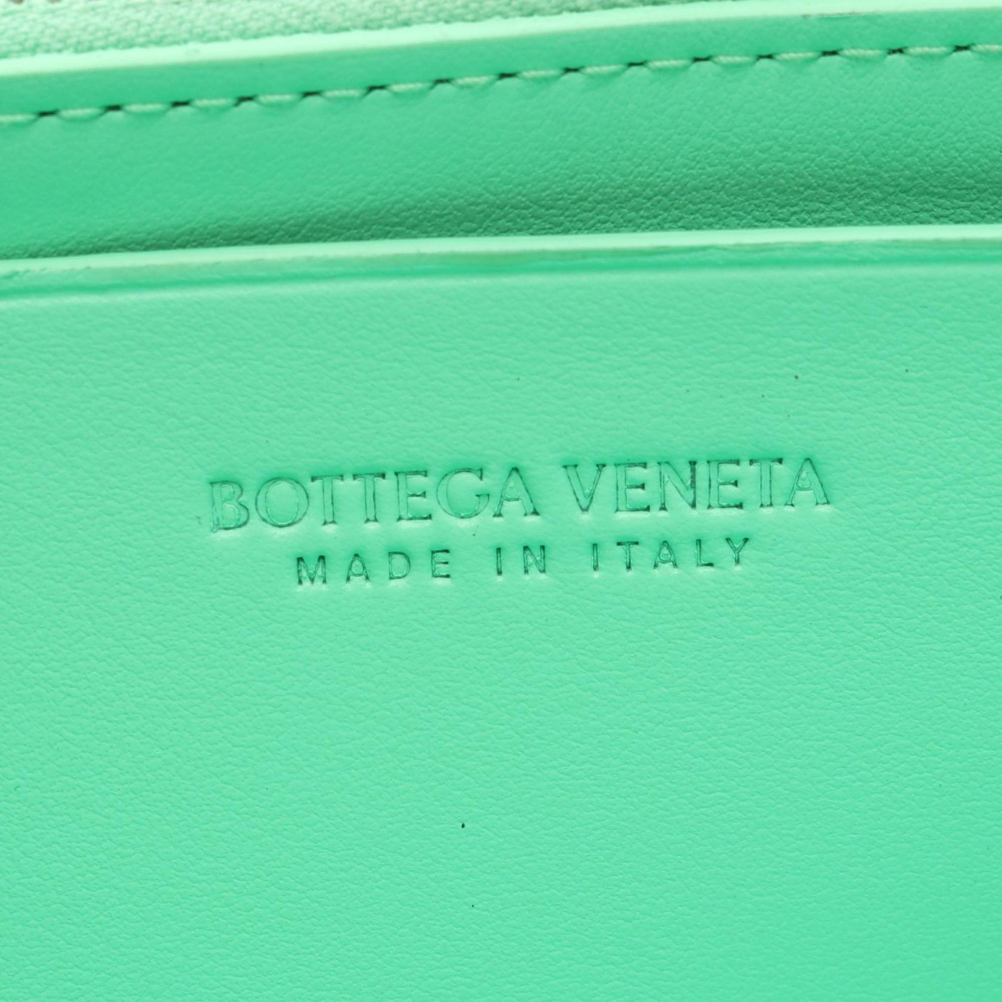 Bottega Veneta Green Leather Long Wallet (Bi-Fold) (Pre-Owned)