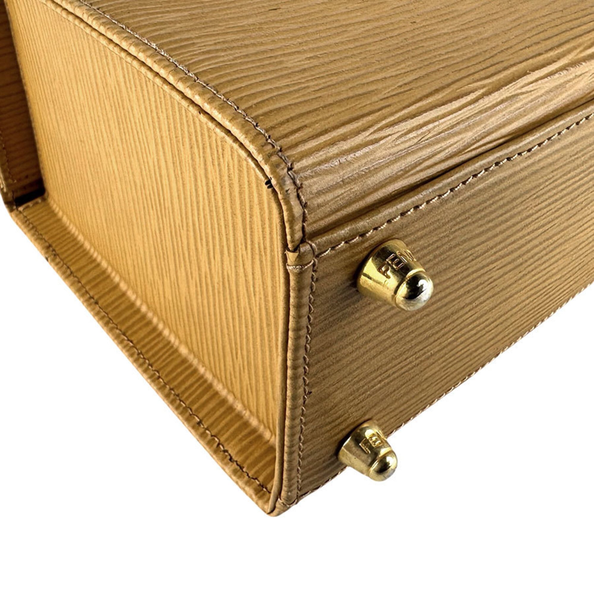 Fendi Beige Leather Handbag (Pre-Owned)