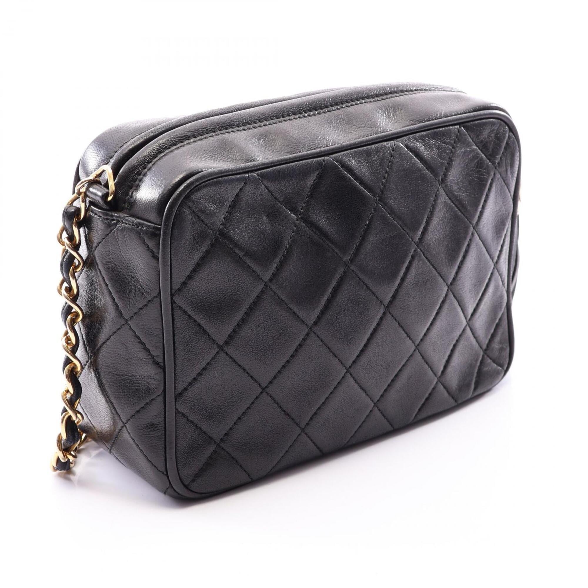 Chanel Black Leather Handbag Shoulder Bag (Pre-Owned)