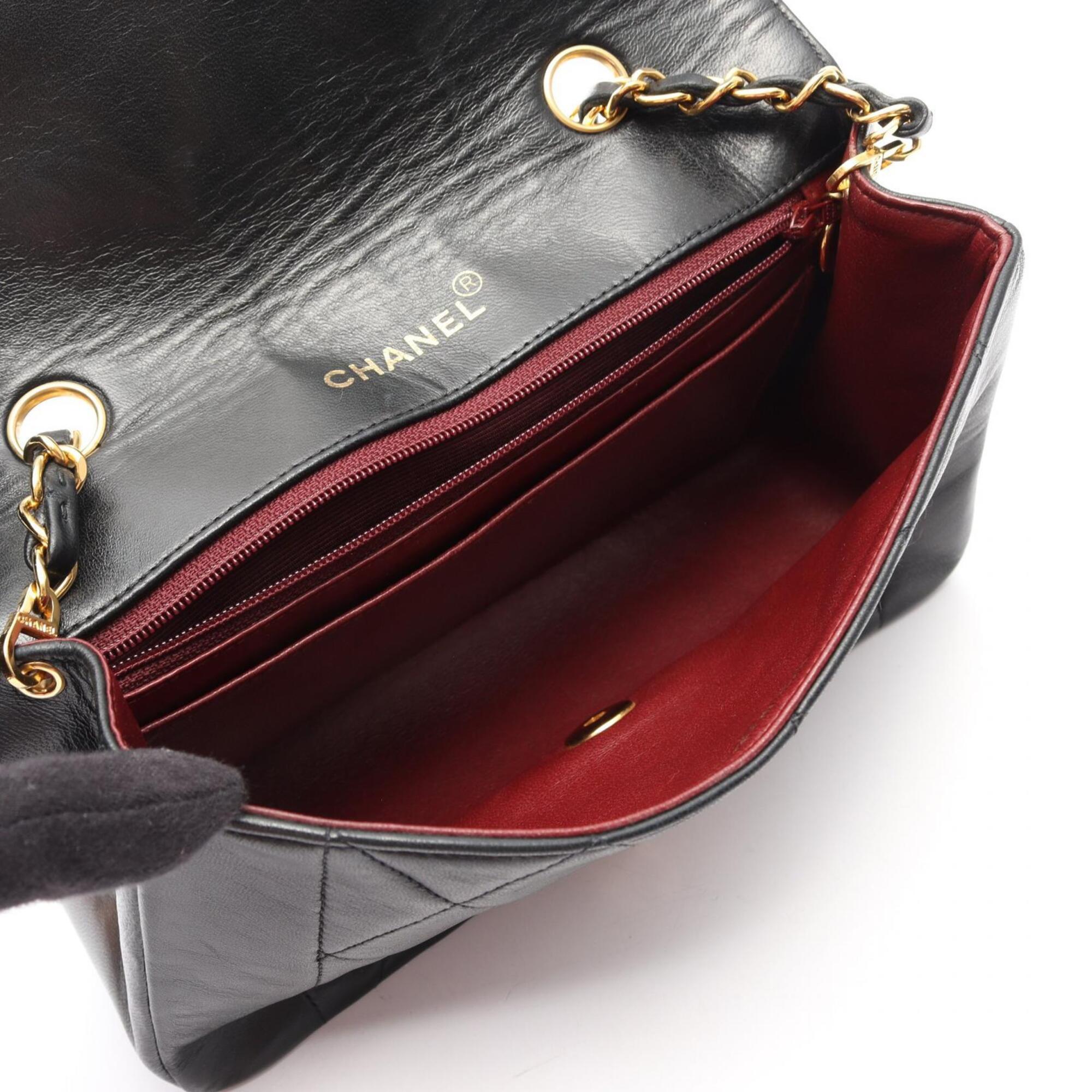 Chanel Black Leather Handbag Shoulder Bag (Pre-Owned)