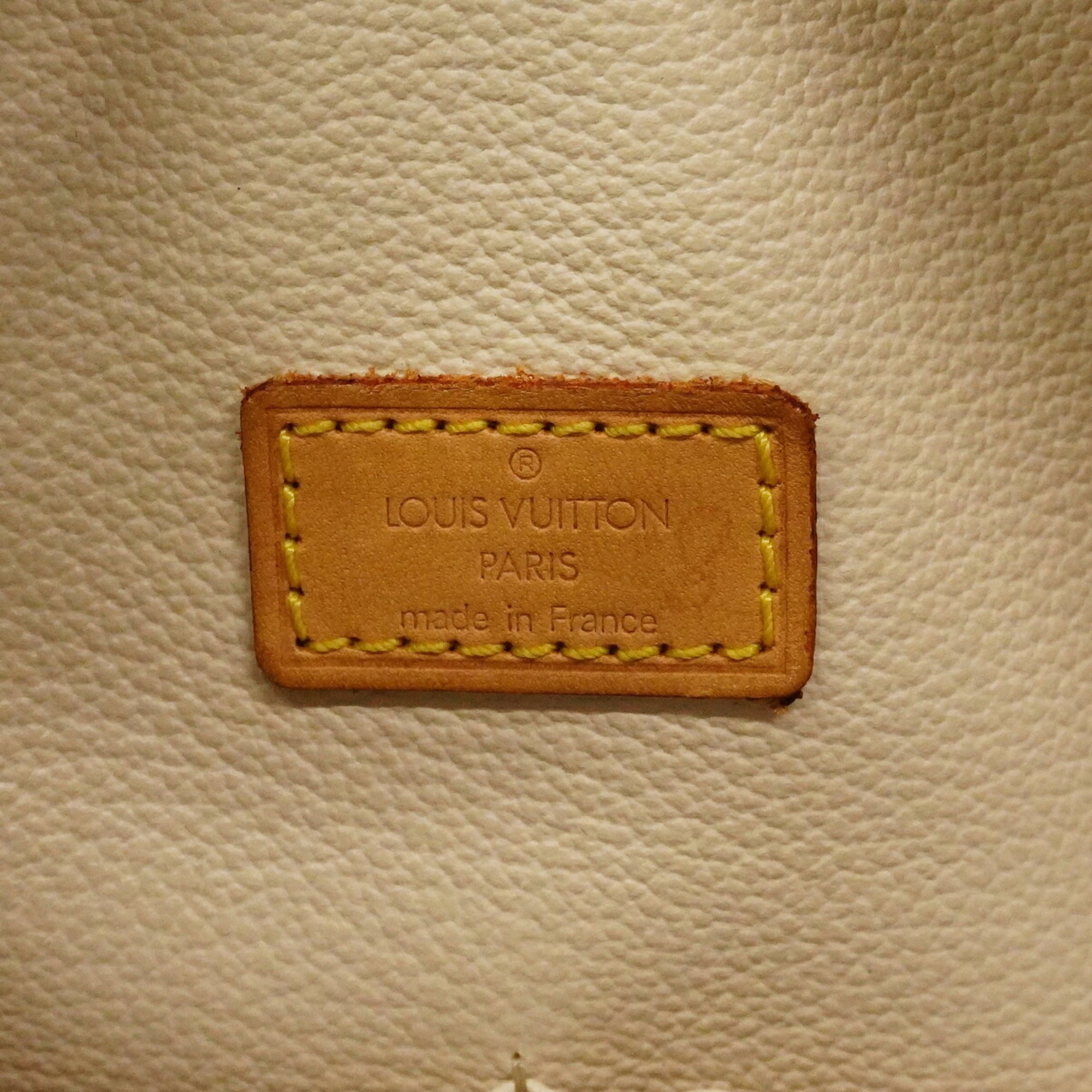 Louis Vuitton Brown Handbag (Pre-Owned)