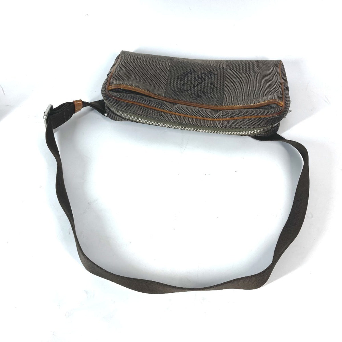 Louis Vuitton Earth Khaki Damier Geant Shoulder Bag Sling Bag (Pre-Owned)