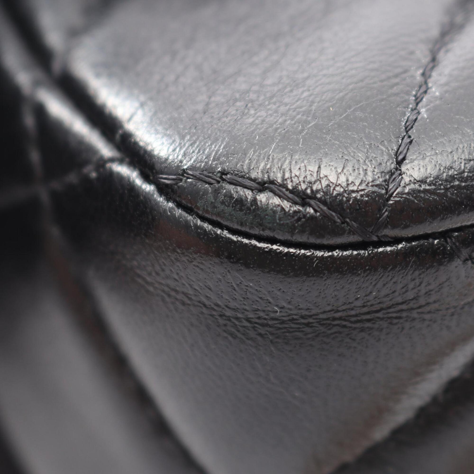 Chanel Black Leather Handbag Shoulder Bag (Pre-Owned)