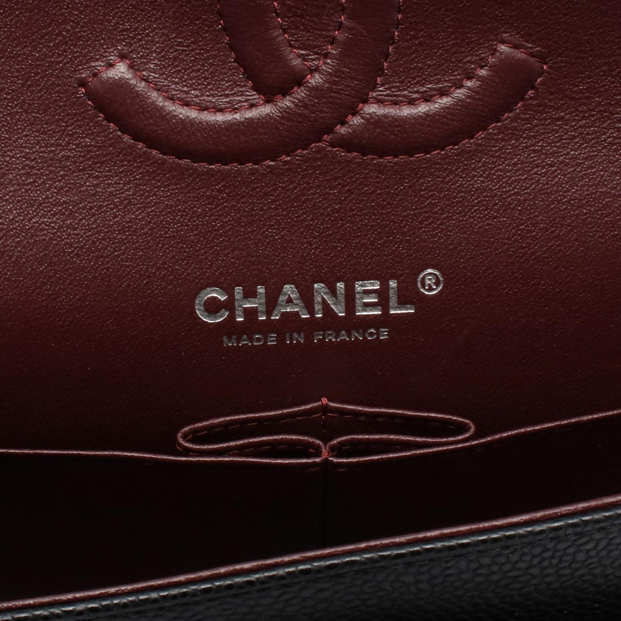 Chanel Black Grained Calfskin Handbag Shoulder Bag (Pre-Owned)
