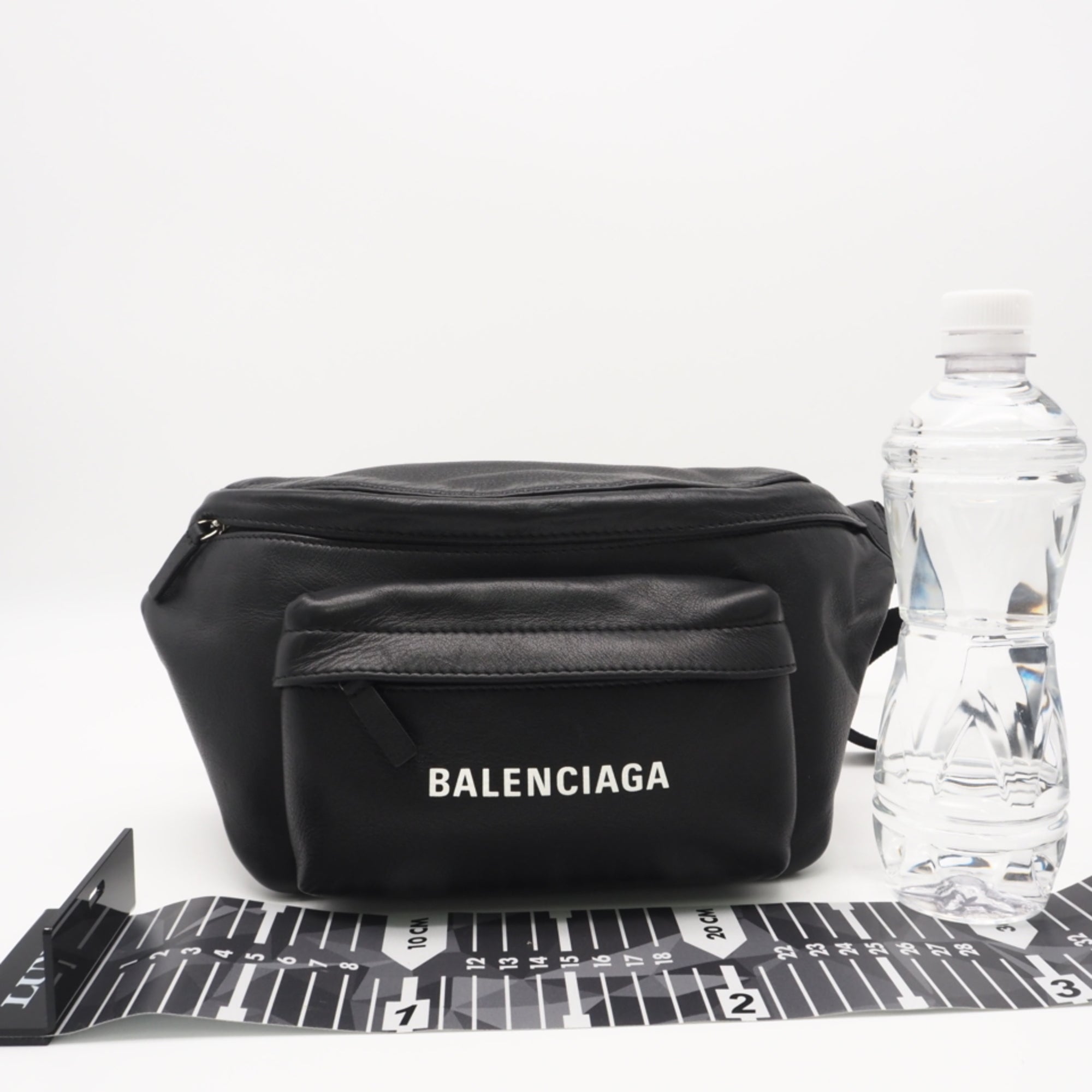 Balenciaga Black Leather Sling Bag (Pre-Owned)