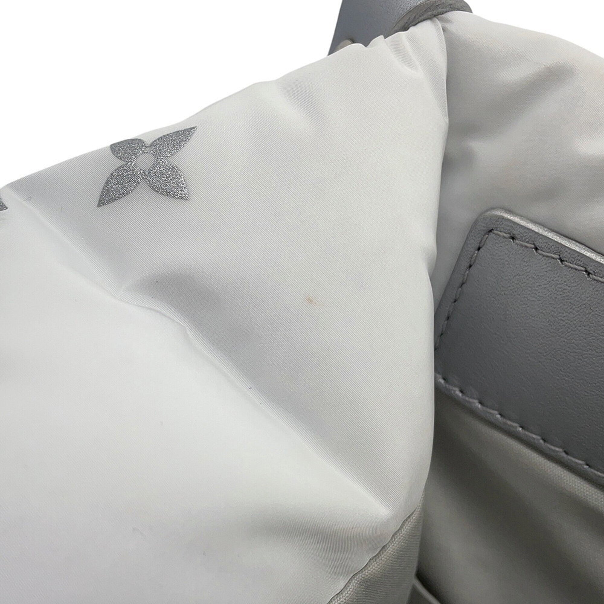 Louis Vuitton Silver Nylon Handbag Shoulder Bag Tote Bag (Pre-Owned)