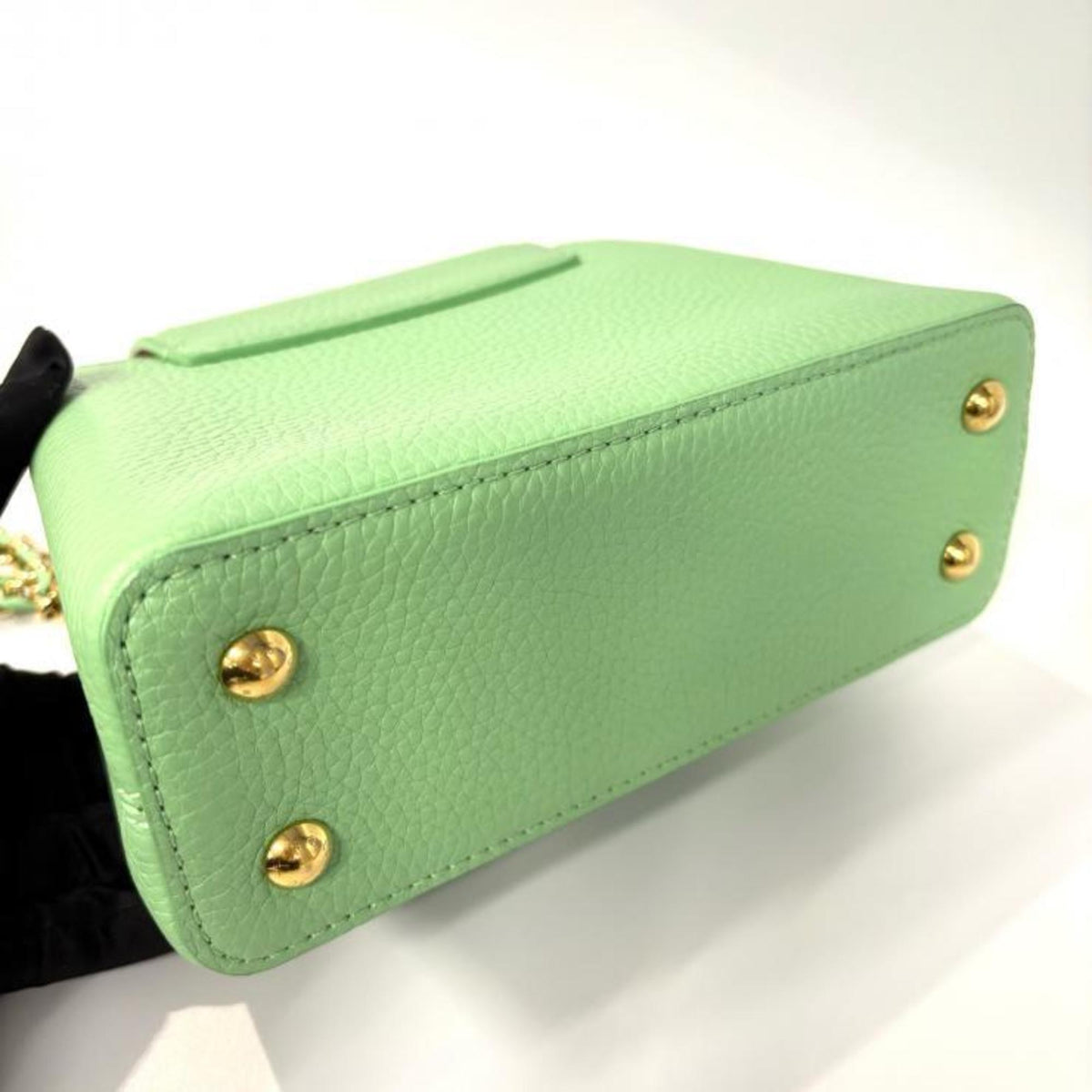 Louis Vuitton Green Leather Handbag (Pre-Owned)