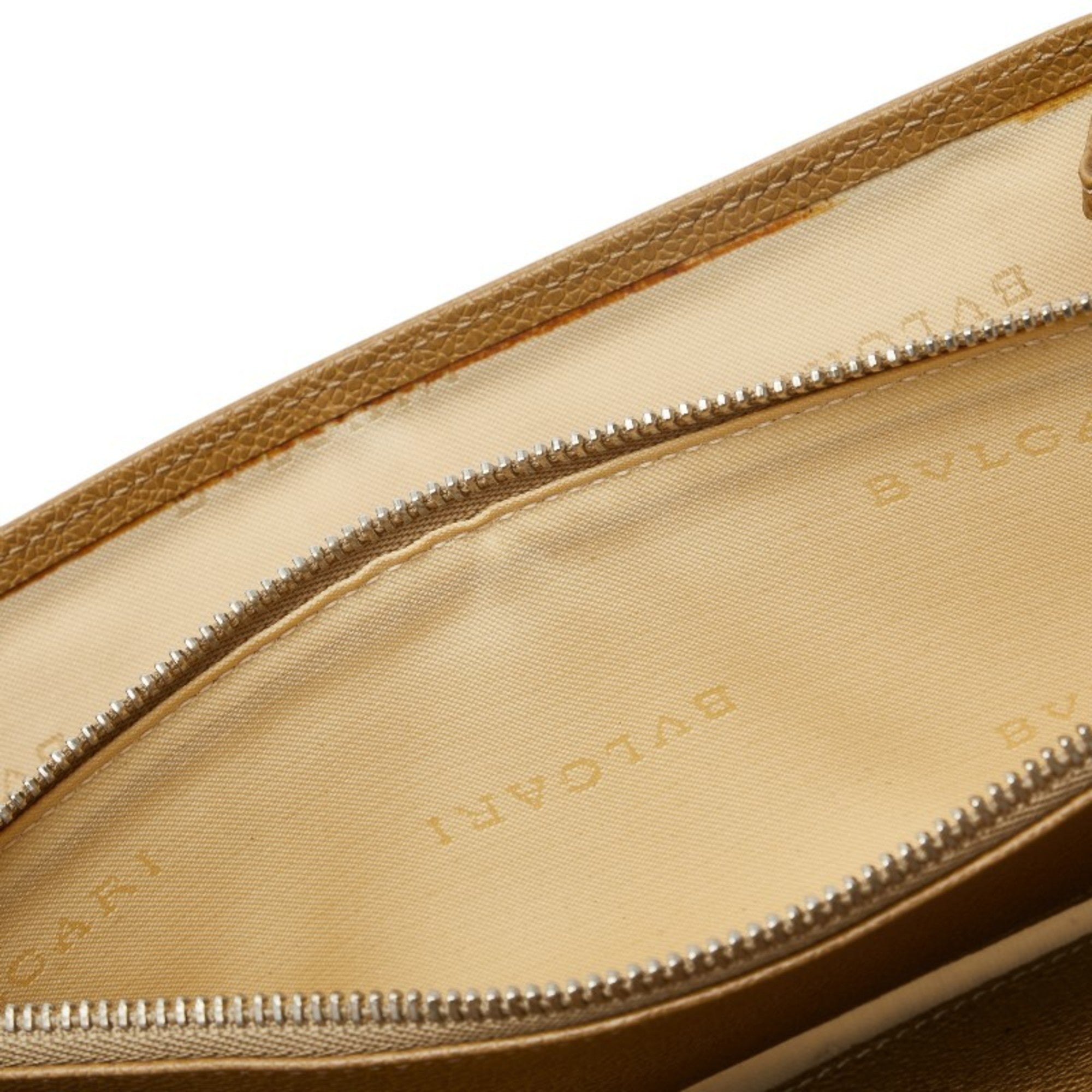 Bvlgari White Leather Long Wallet (Bi-Fold) (Pre-Owned)