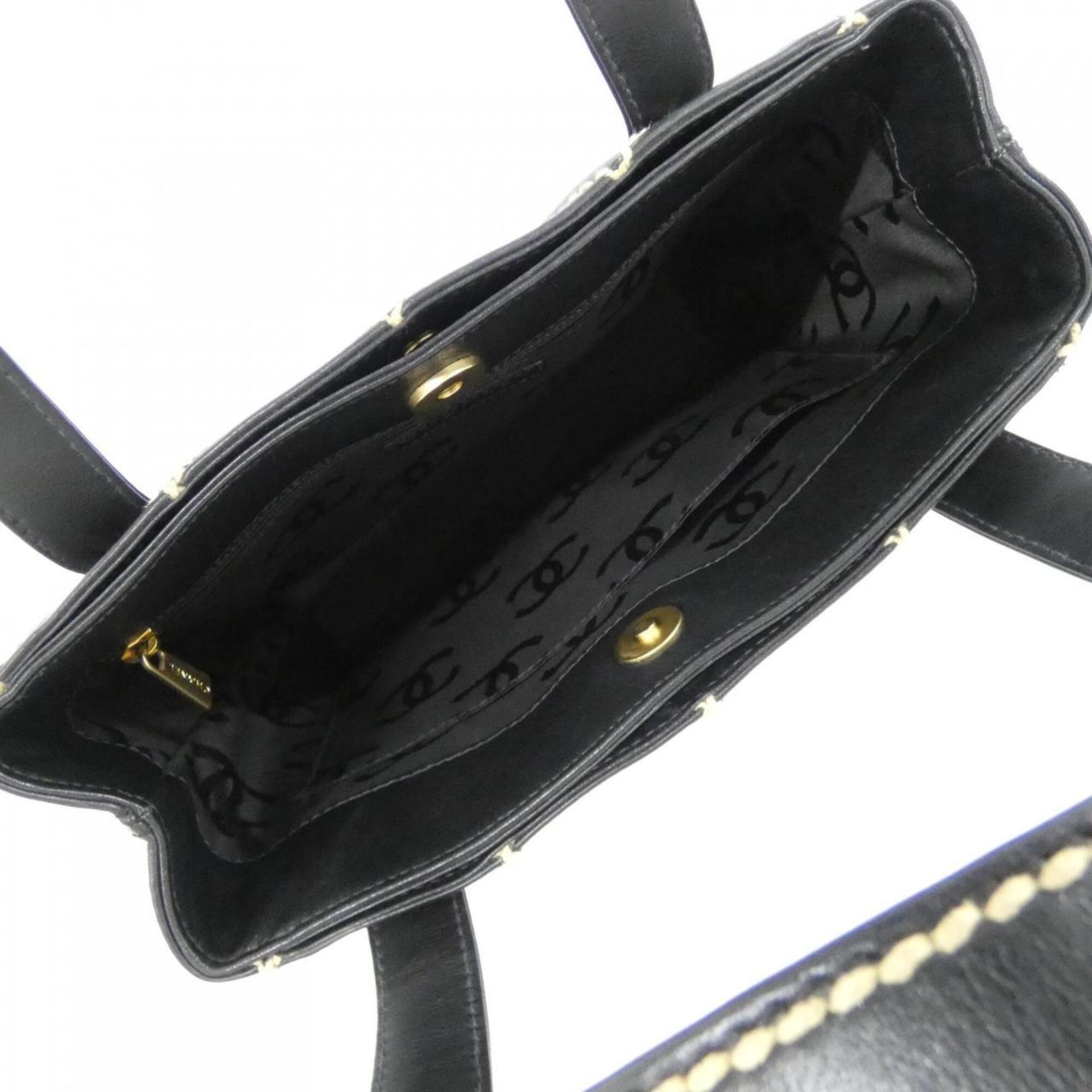 Chanel Beige Black Leather Handbag (Pre-Owned)