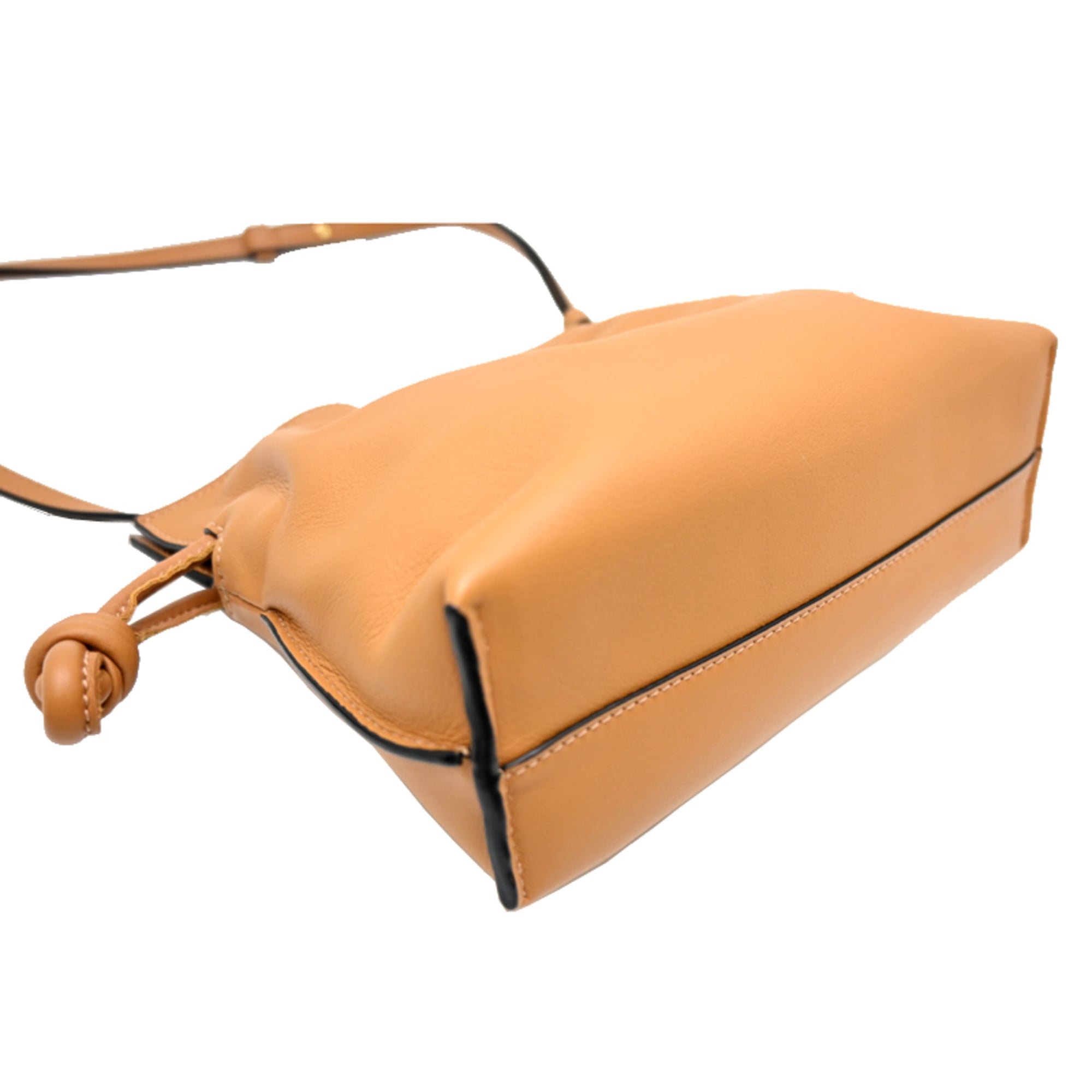 Loewe Gold Shoulder Bag (Pre-Owned)