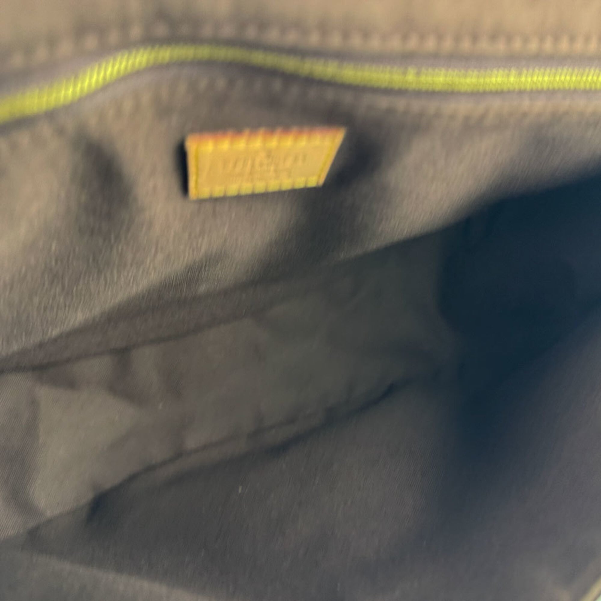 Louis Vuitton Brown Monogram Monogram Shoulder Bag (Pre-Owned)