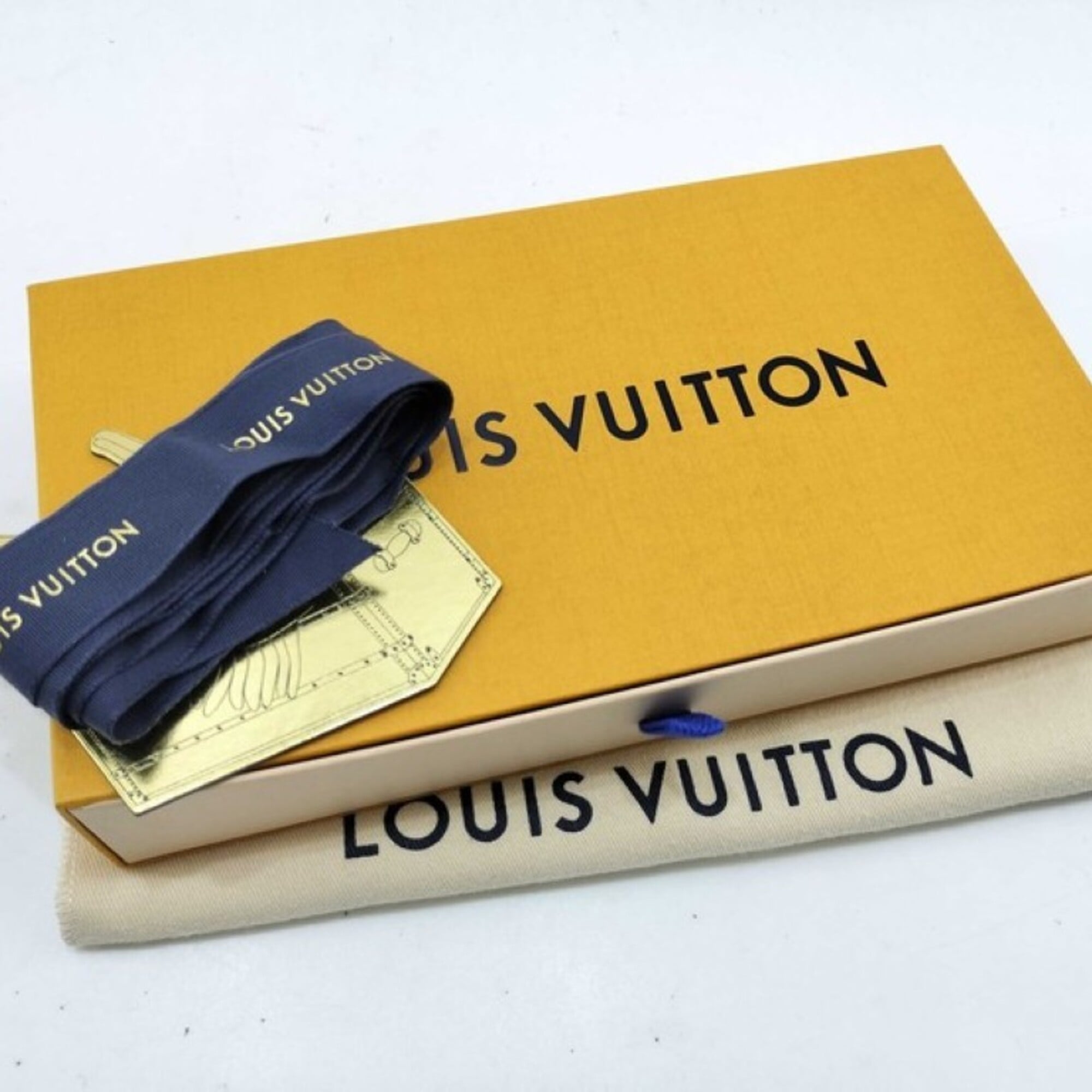 Louis Vuitton Black Noir Leather Long Wallet (Bi-Fold) (Pre-Owned)