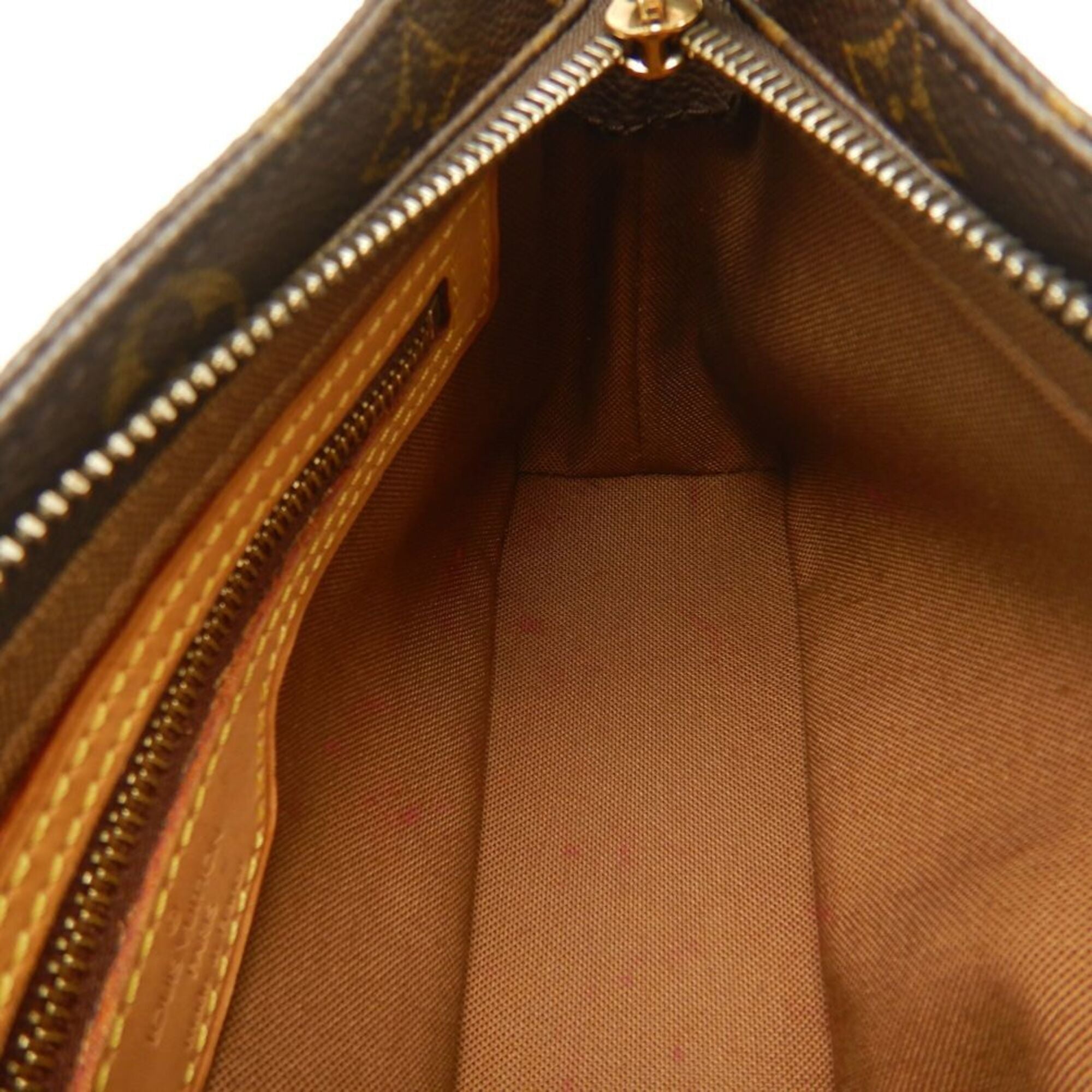 Louis Vuitton Brown Monogram Monogram Shoulder Bag (Pre-Owned)