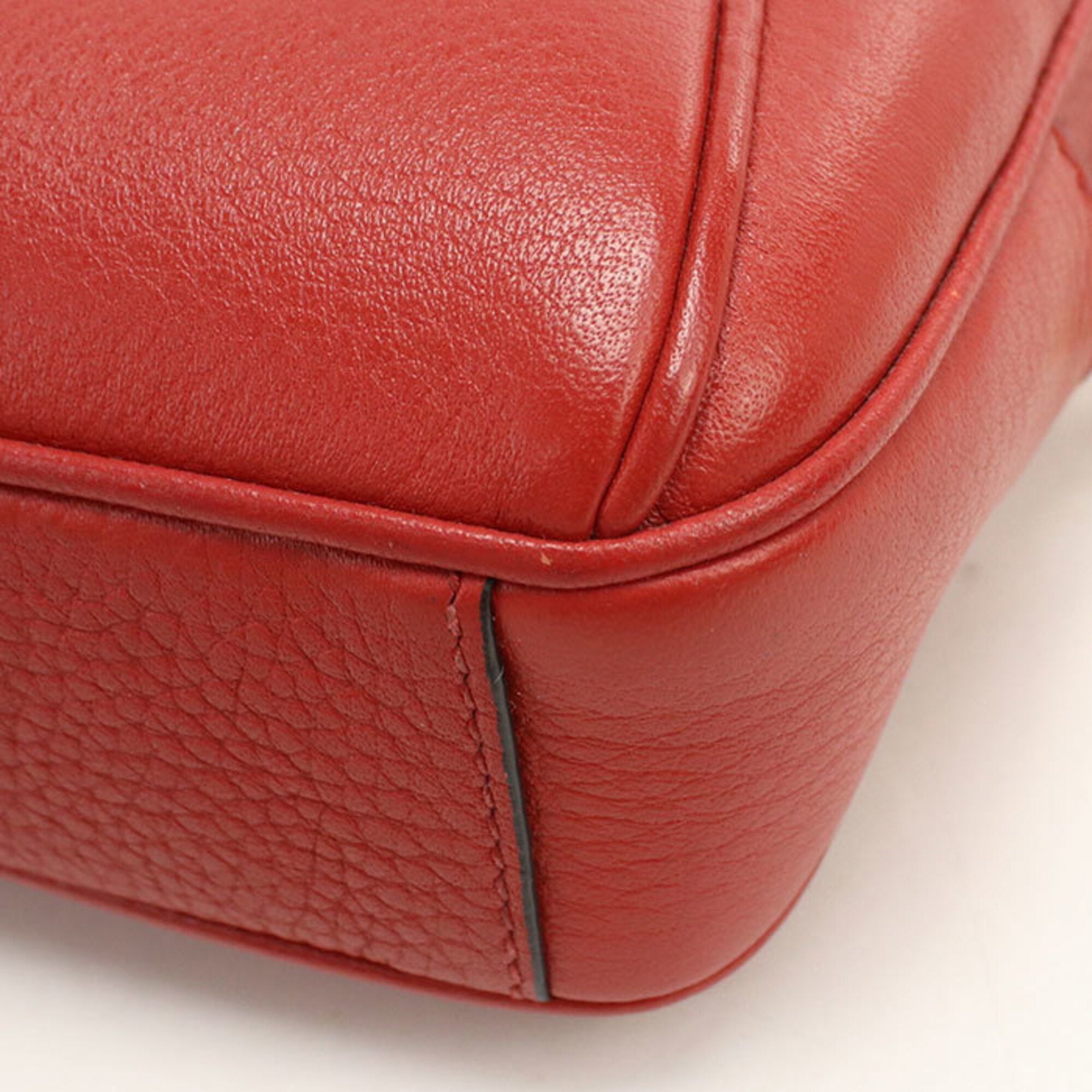 Prada Red Color Leather Shoulder Bag (Pre-Owned)