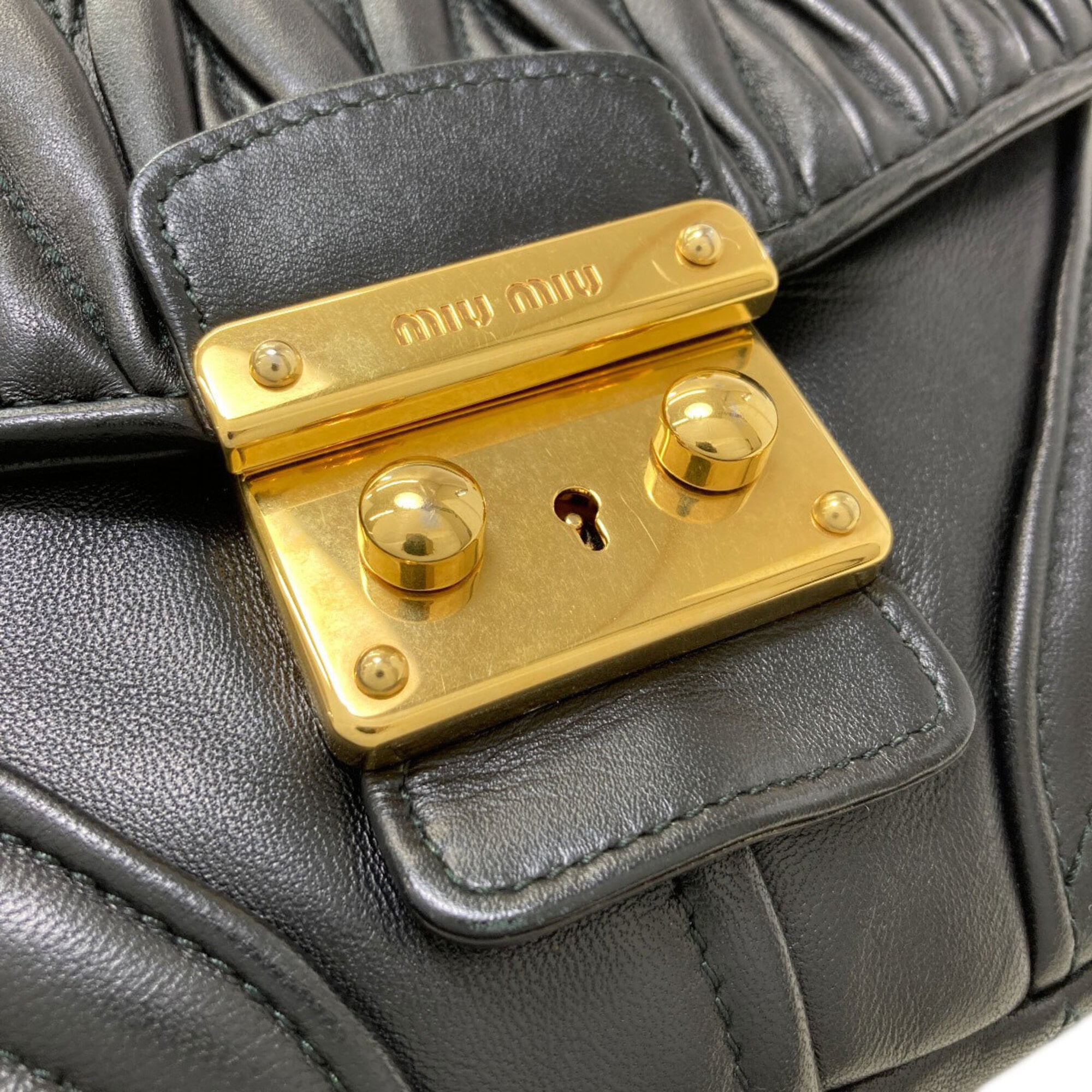 Miu Miu Black Leather Shoulder Bag (Pre-Owned)