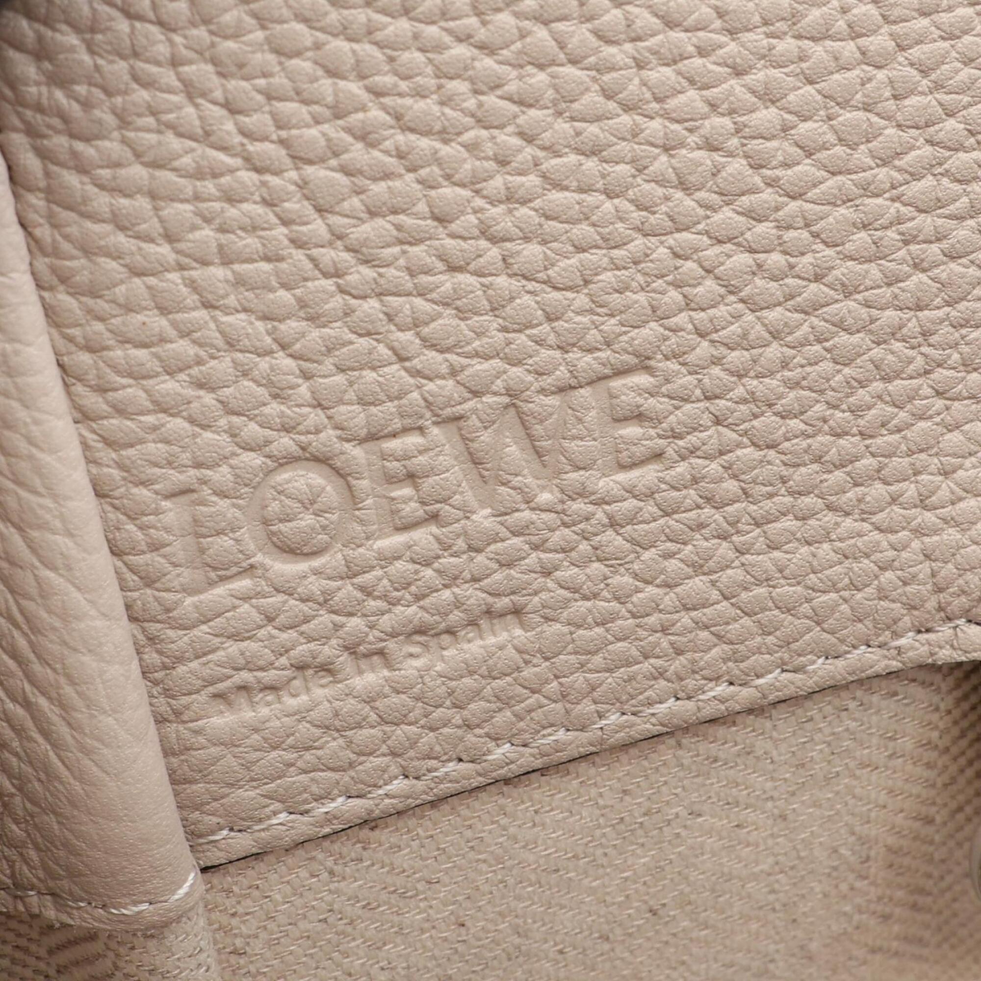 Loewe Beige Leather Handbag (Pre-Owned)