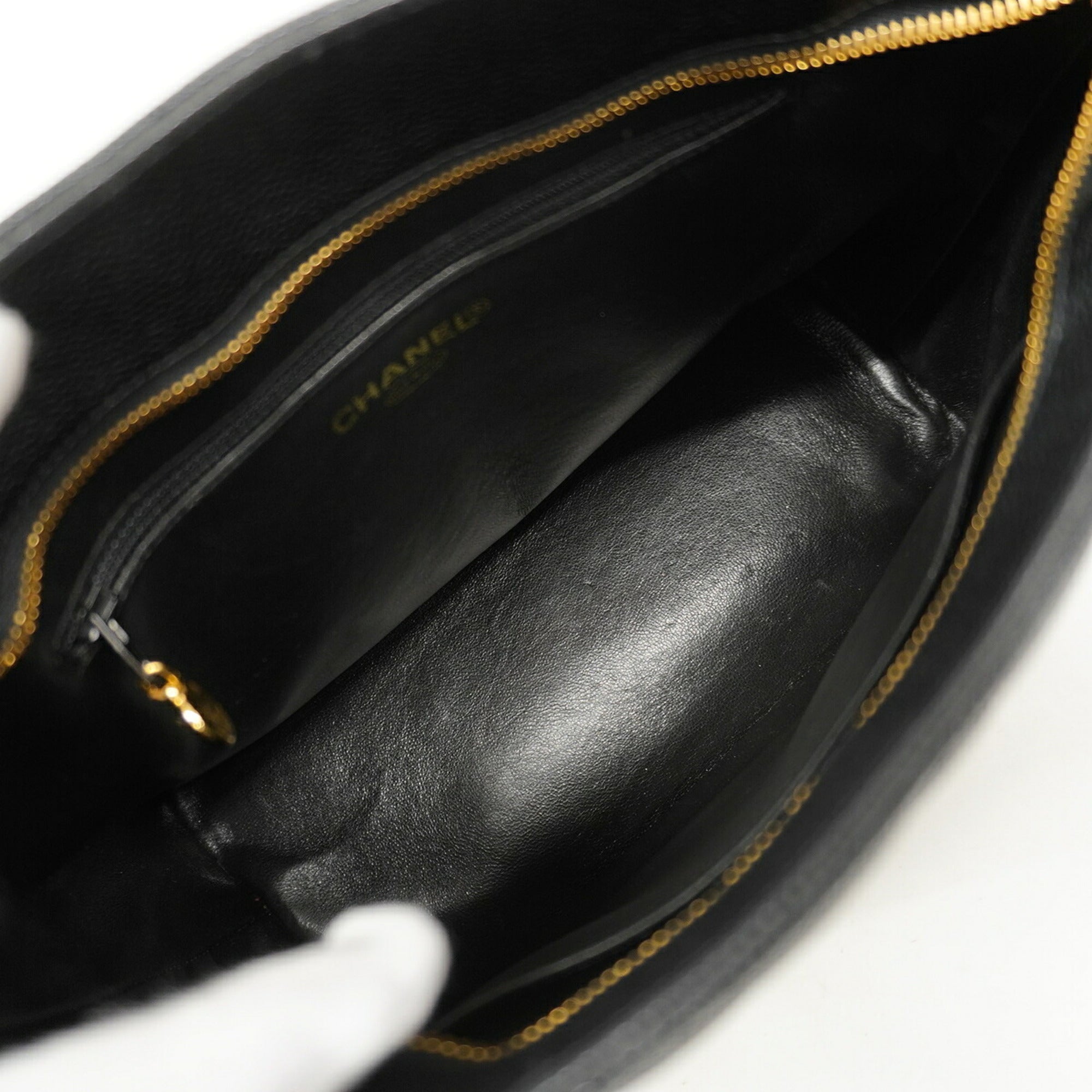 Chanel Black Grained Calfskin Tote Bag (Pre-Owned)