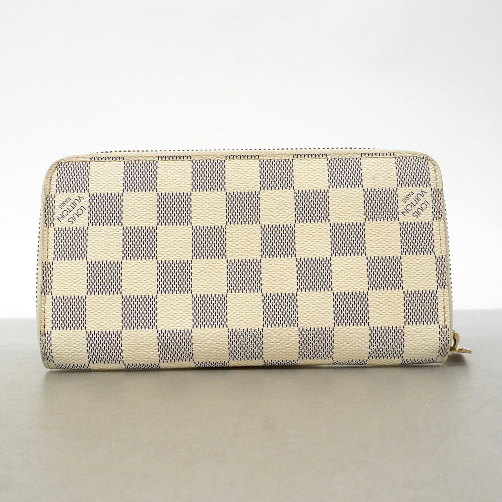 Louis Vuitton White Long Wallet (Bi-Fold) (Pre-Owned)