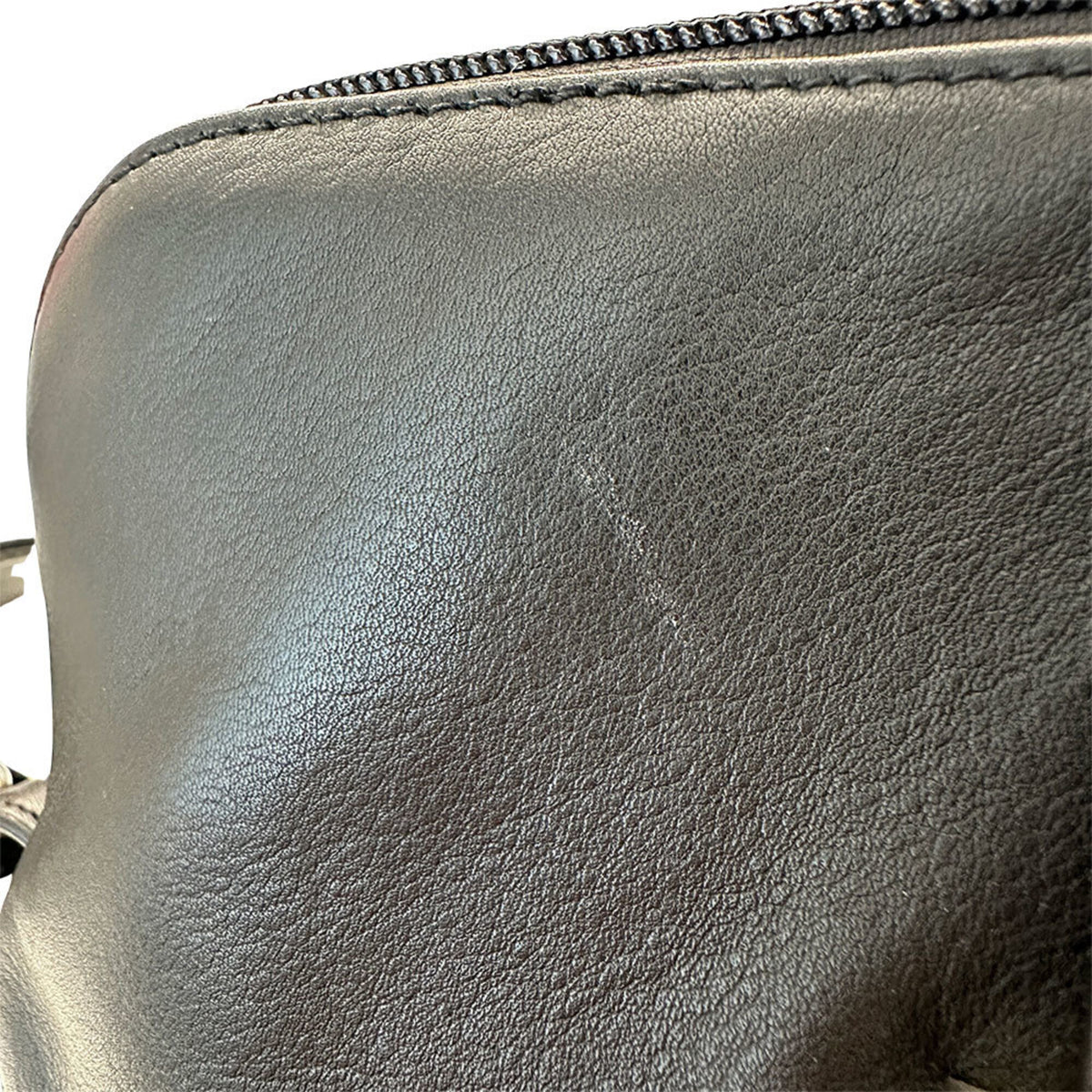 Loewe Black Leather Handbag Shoulder Bag (Pre-Owned)