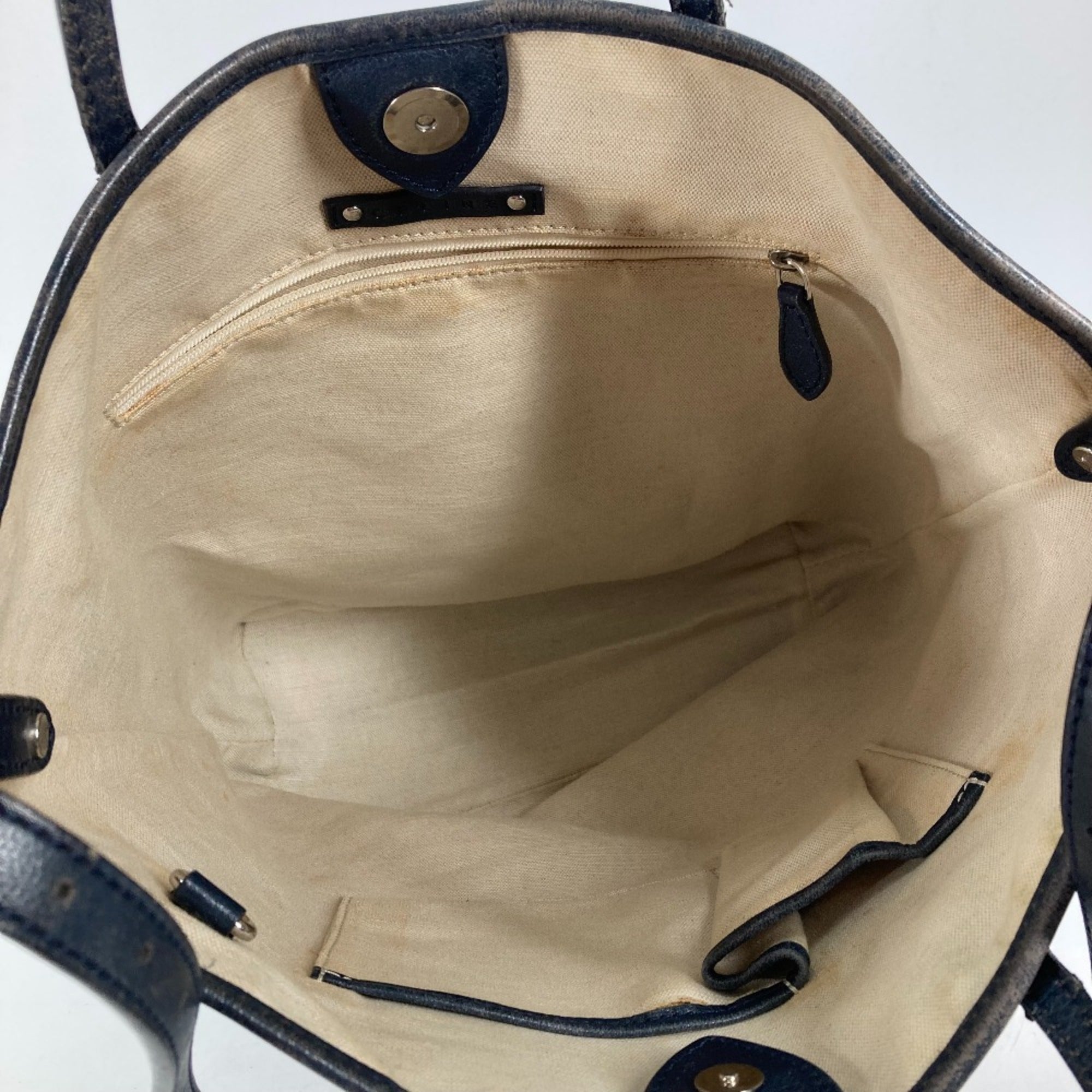 Celine Blue Leather Shoulder Bag (Pre-Owned)