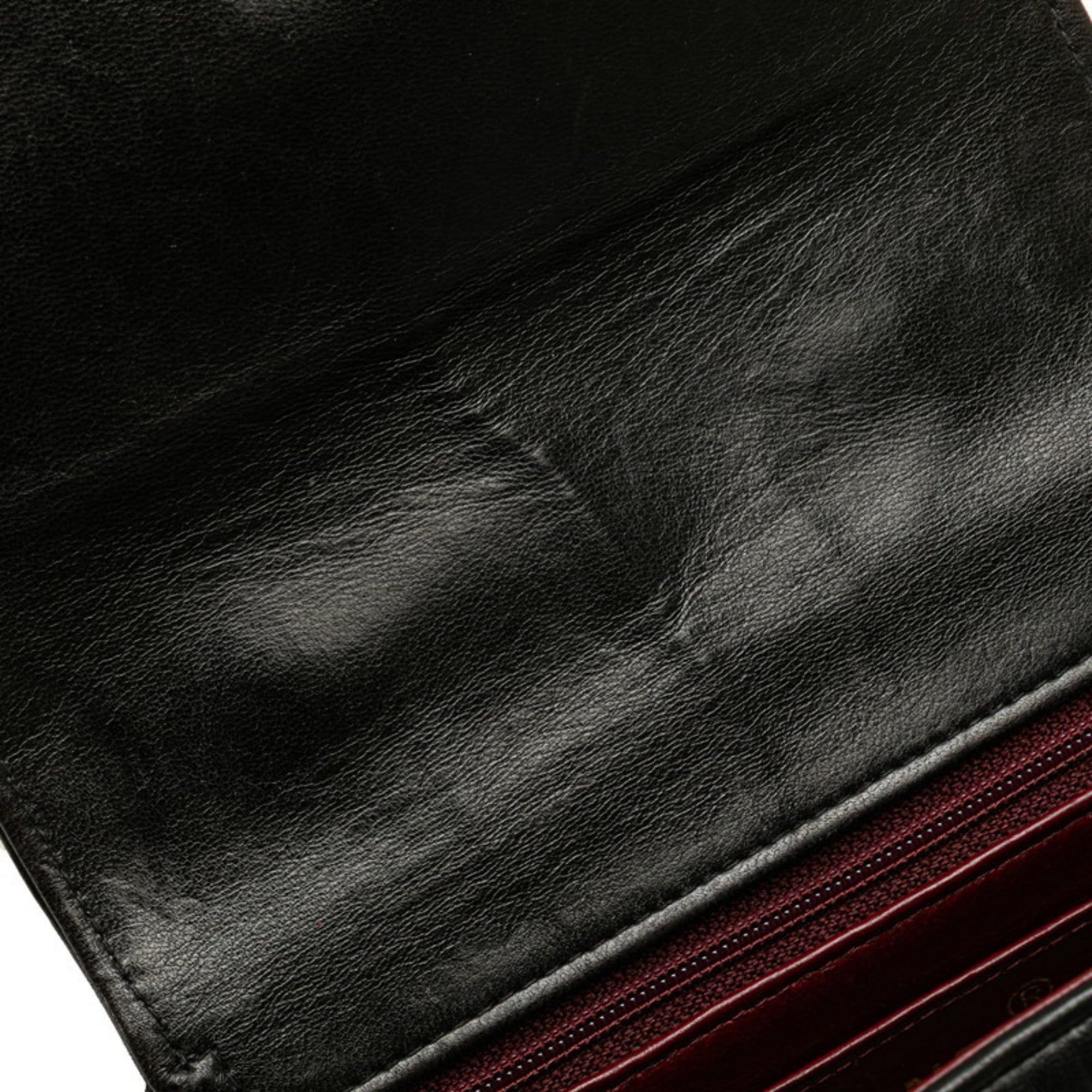Chanel Black Leather Shoulder Bag (Pre-Owned)