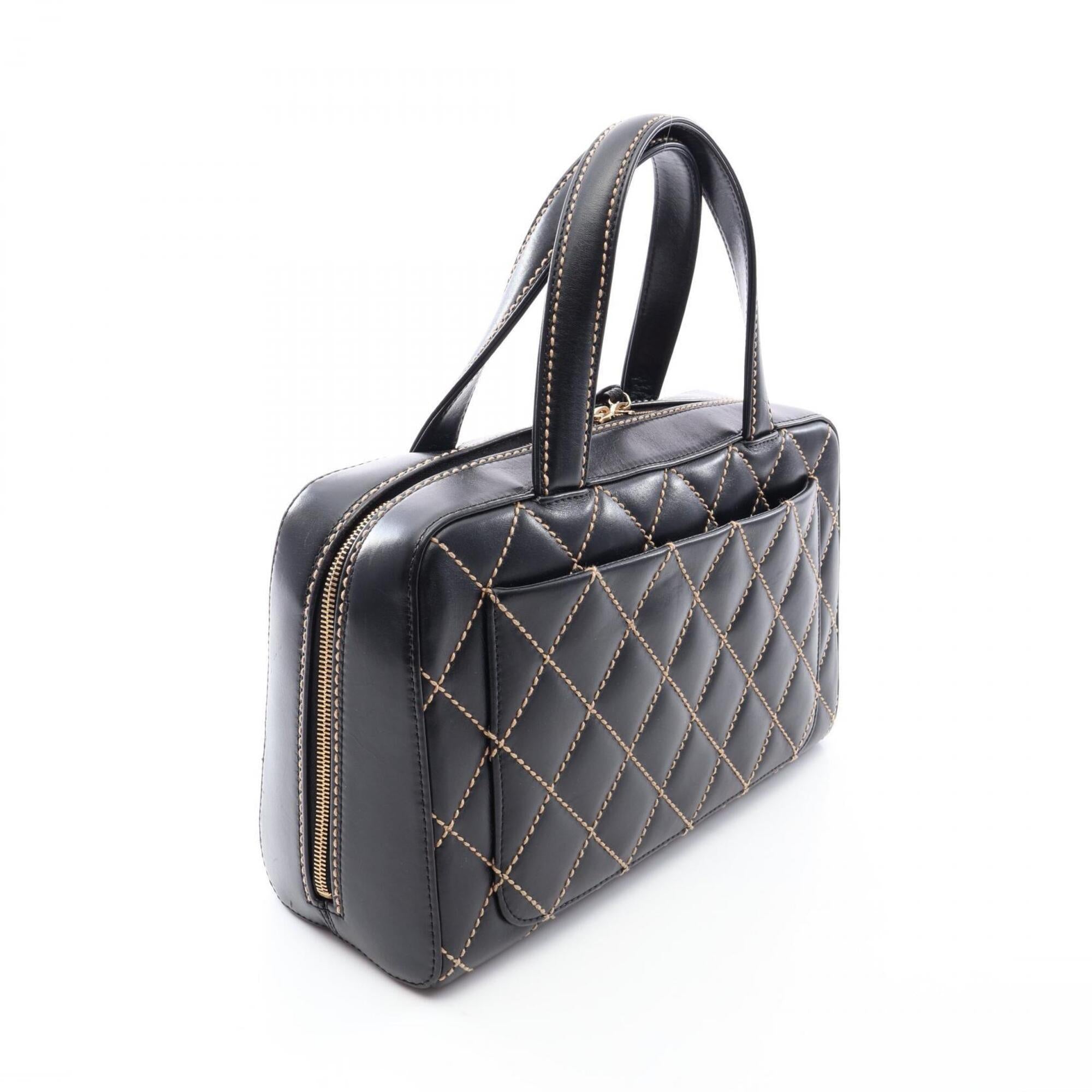 Chanel Black Leather Handbag (Pre-Owned)